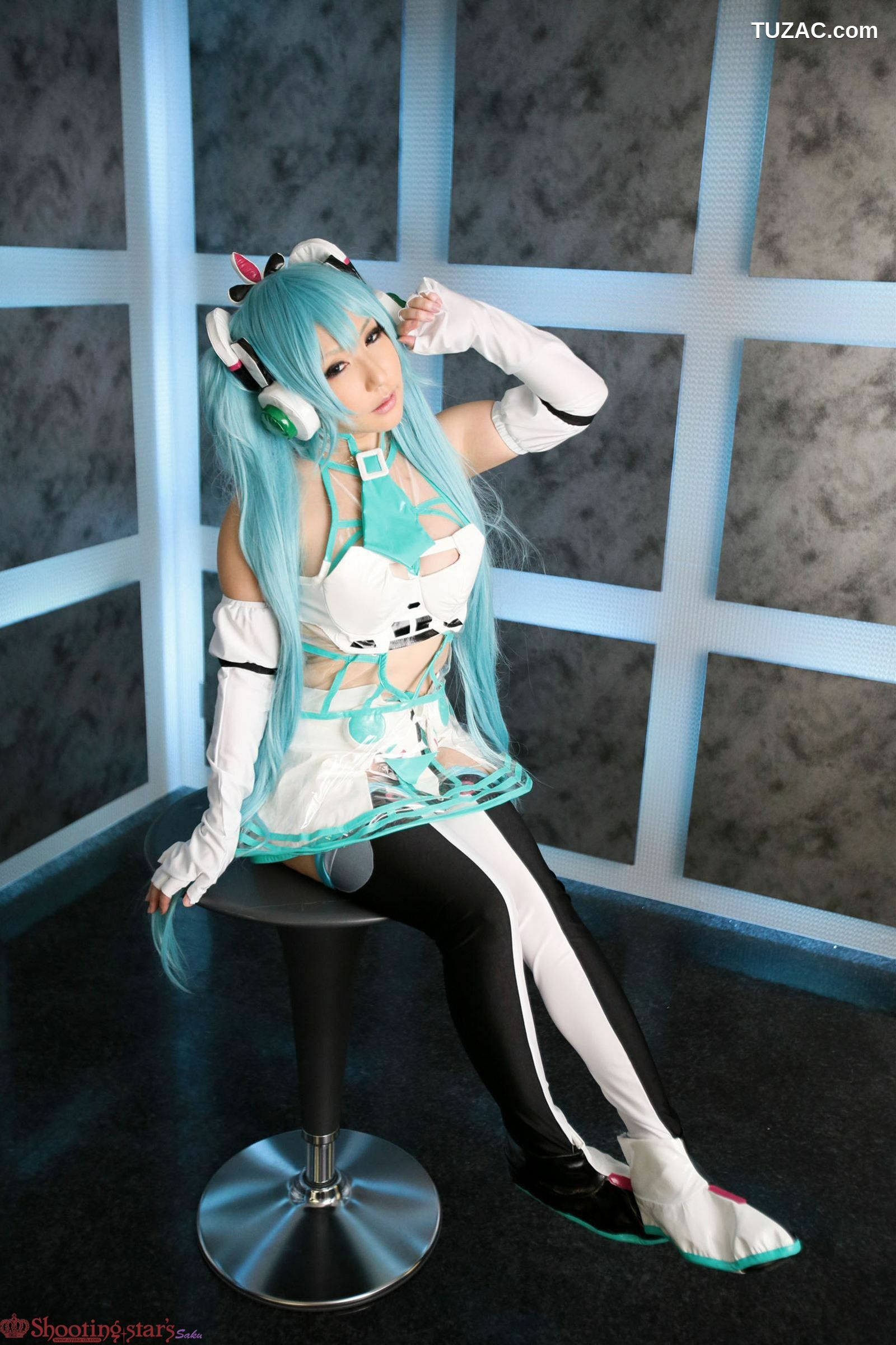 日本CosPlay_绫香 (サク) 《VOCALOID》初音ミク+鏡音リン 写真集[100P]