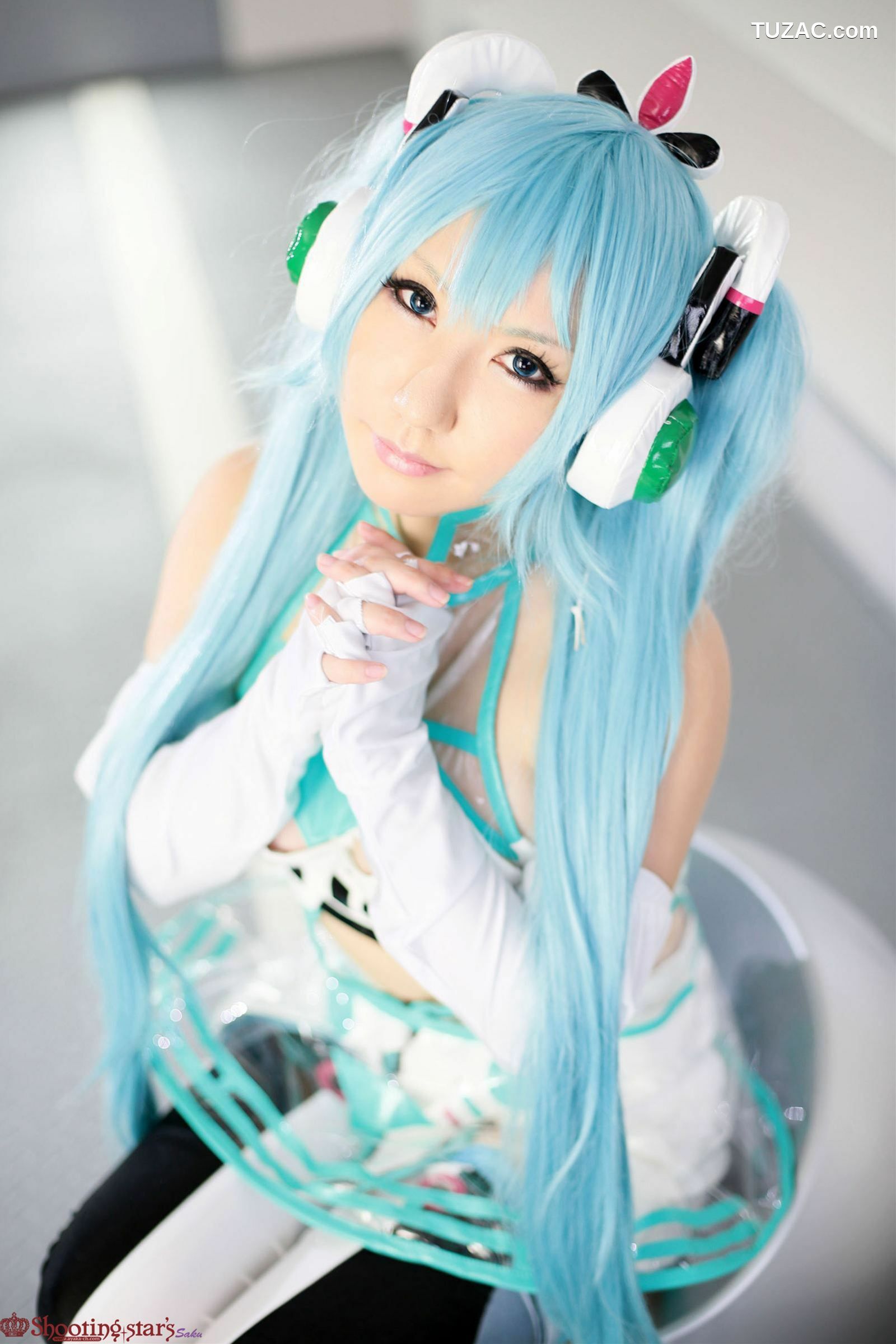 日本CosPlay_绫香 (サク) 《VOCALOID》初音ミク+鏡音リン 写真集[100P]