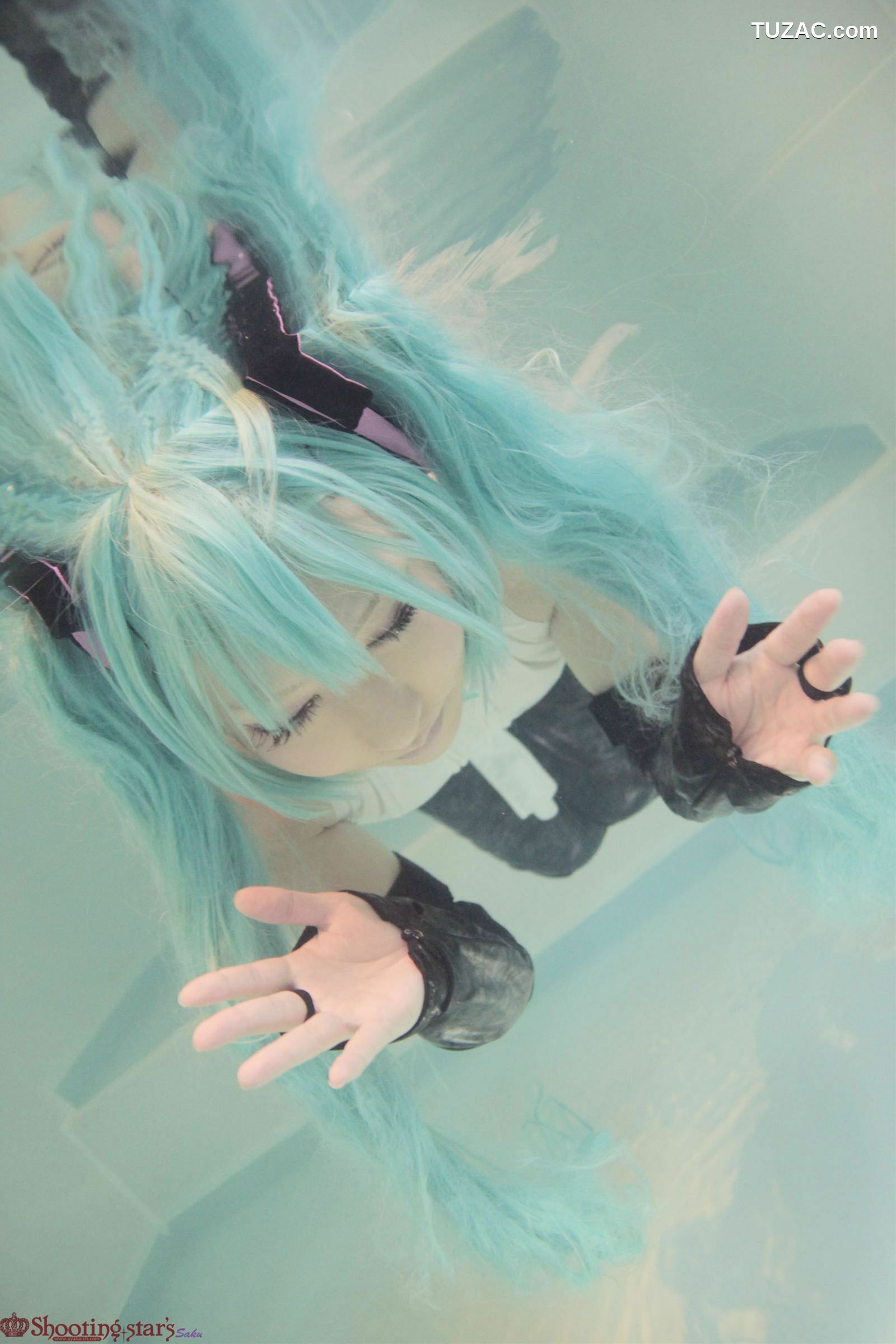 日本CosPlay_绫香 (サク) 《VOCALOID》初音ミク+鏡音リン 写真集[100P]