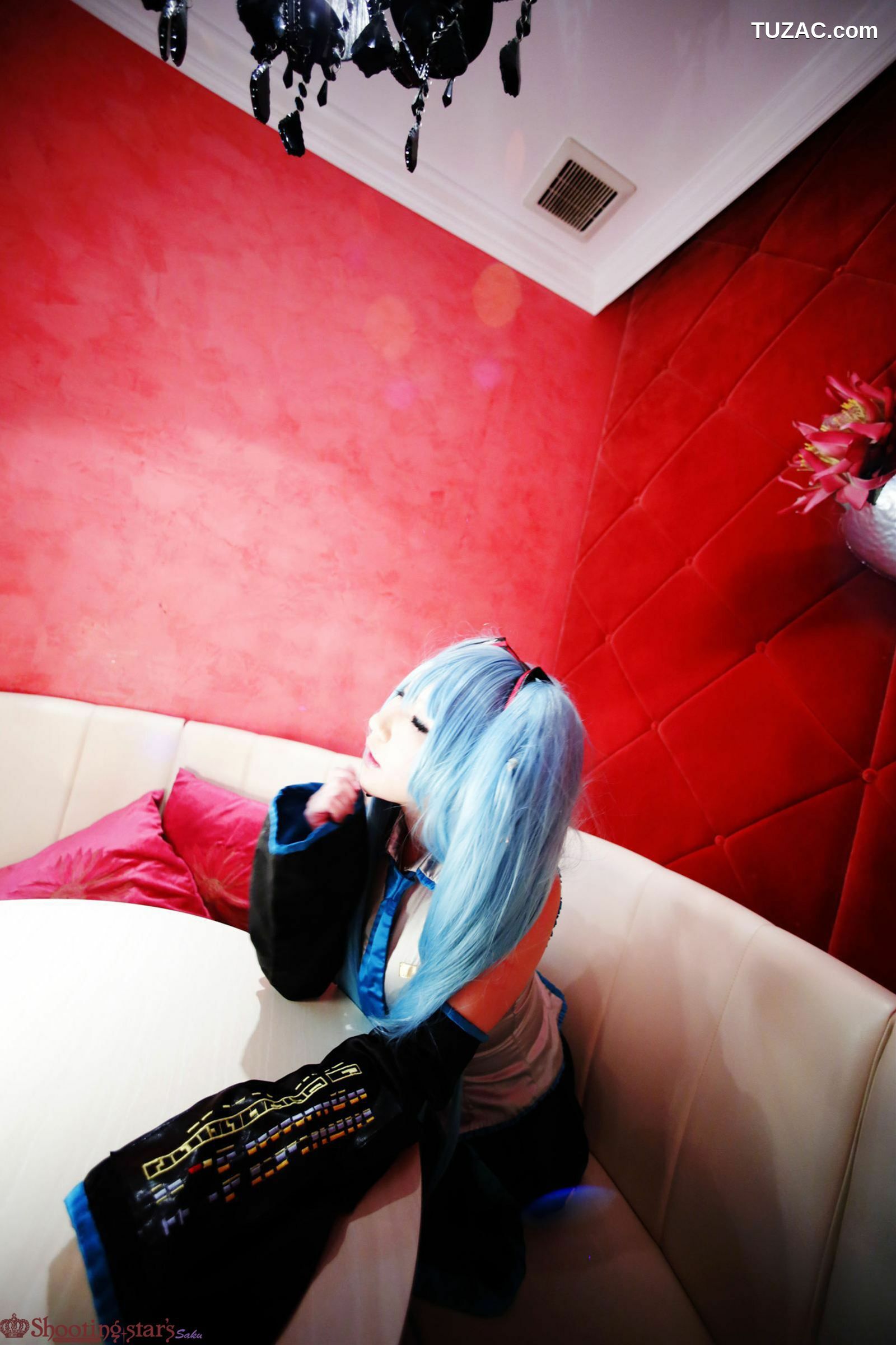 日本CosPlay_绫香 (サク) 《VOCALOID》初音ミク+鏡音リン 写真集[100P]