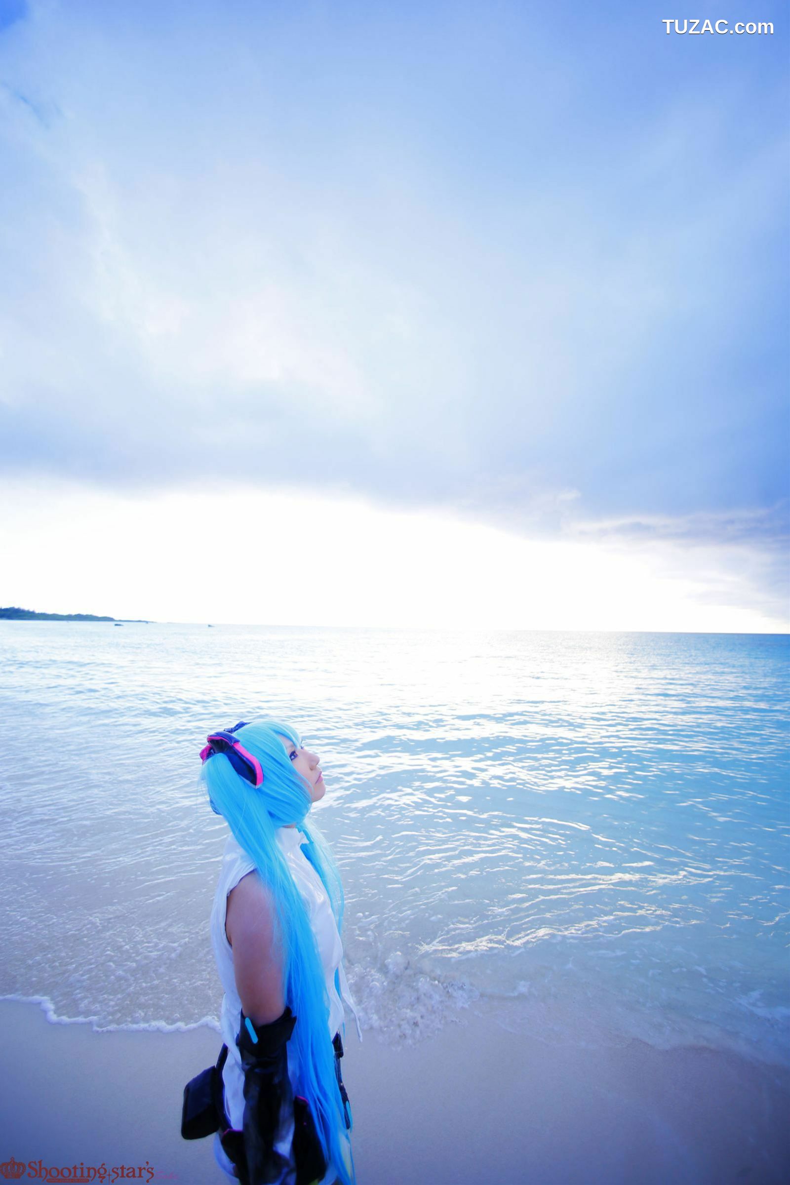 日本CosPlay_绫香 (サク) 《VOCALOID》初音ミク+鏡音リン 写真集[100P]
