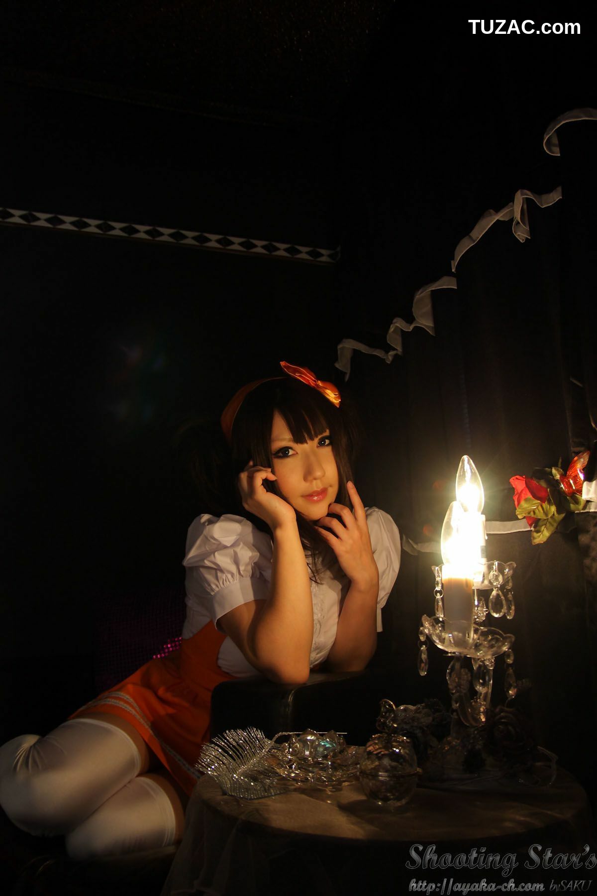 日本CosPlay_绫香 (サク Saku Ayaka)  Waitress+Cheerleader [Sakuyabime] 写真集[62P]