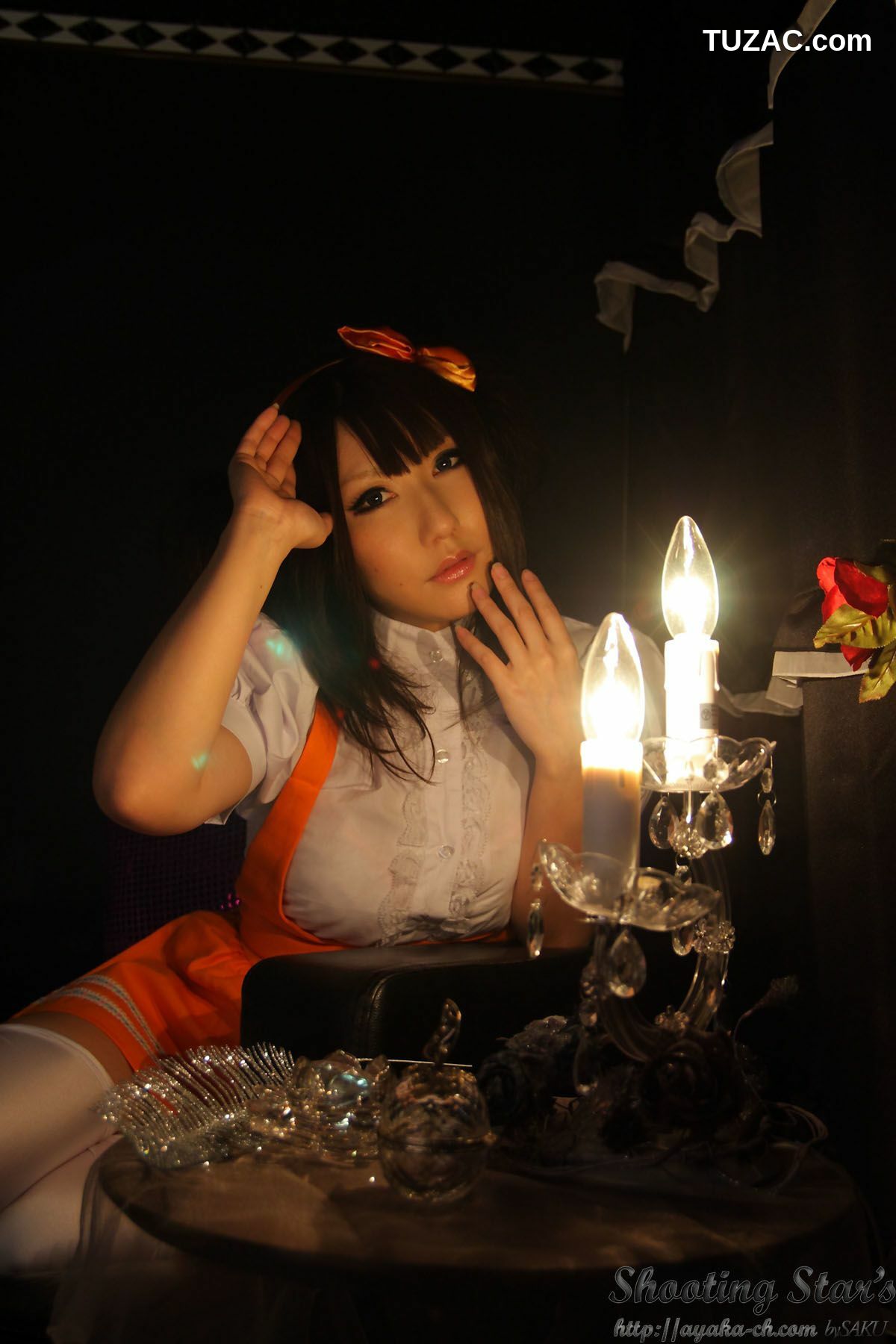 日本CosPlay_绫香 (サク Saku Ayaka)  Waitress+Cheerleader [Sakuyabime] 写真集[62P]