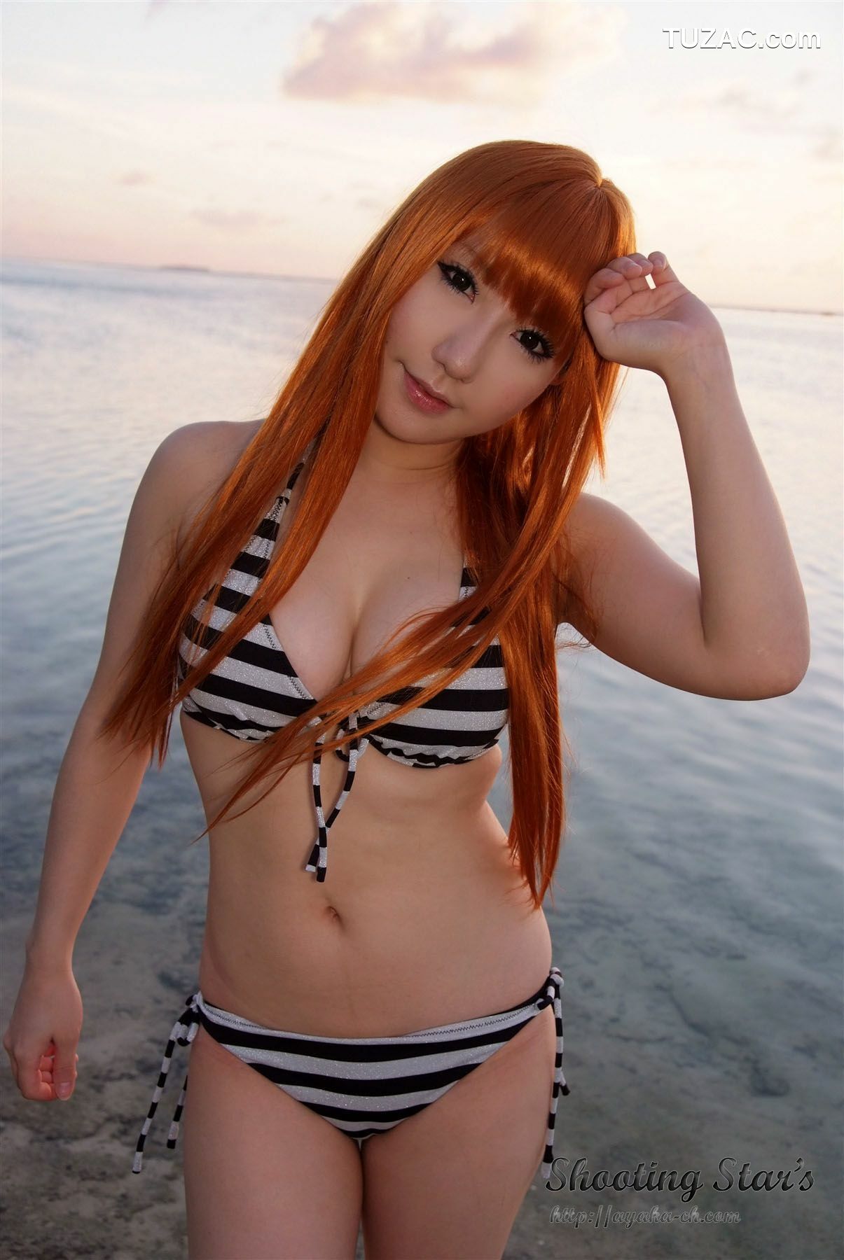 日本CosPlay_绫香 (サク Saku Ayaka) 《DEAD OR ALIVE XTREME『Cassis Orange』》 写真集