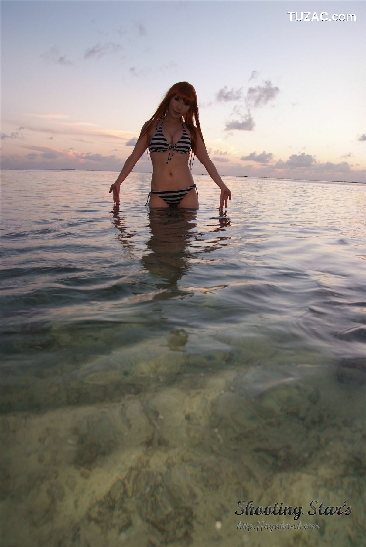 日本CosPlay_绫香 (サク Saku Ayaka) 《DEAD OR ALIVE XTREME『Cassis Orange』》 写真集