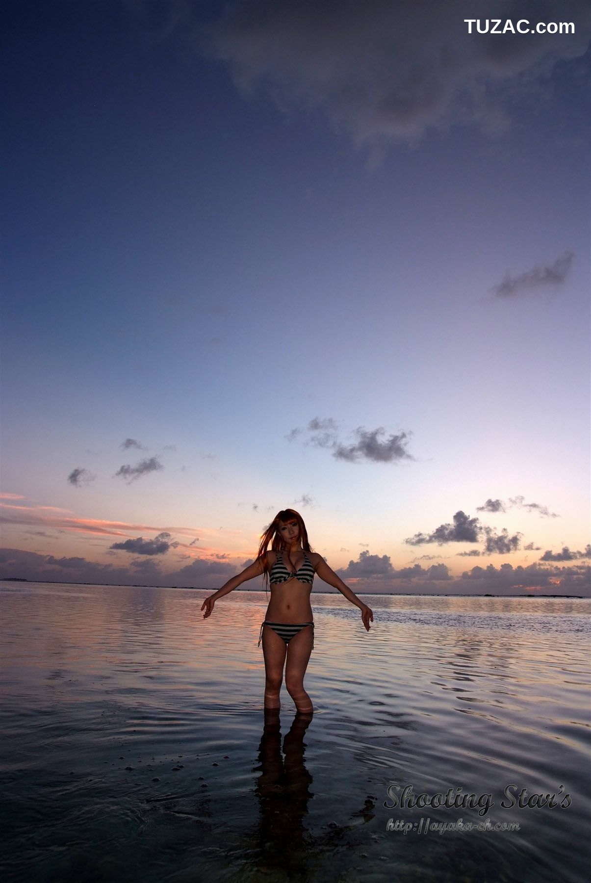 日本CosPlay_绫香 (サク Saku Ayaka) 《DEAD OR ALIVE XTREME『Cassis Orange』》 写真集