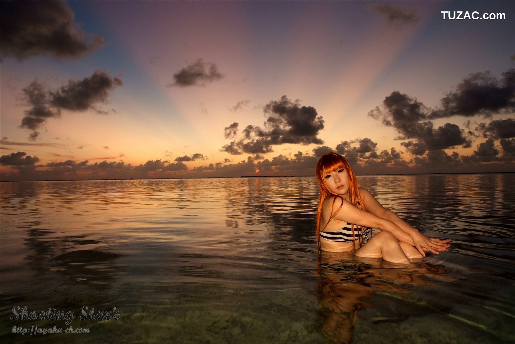 日本CosPlay_绫香 (サク Saku Ayaka) 《DEAD OR ALIVE XTREME『Cassis Orange』》 写真集