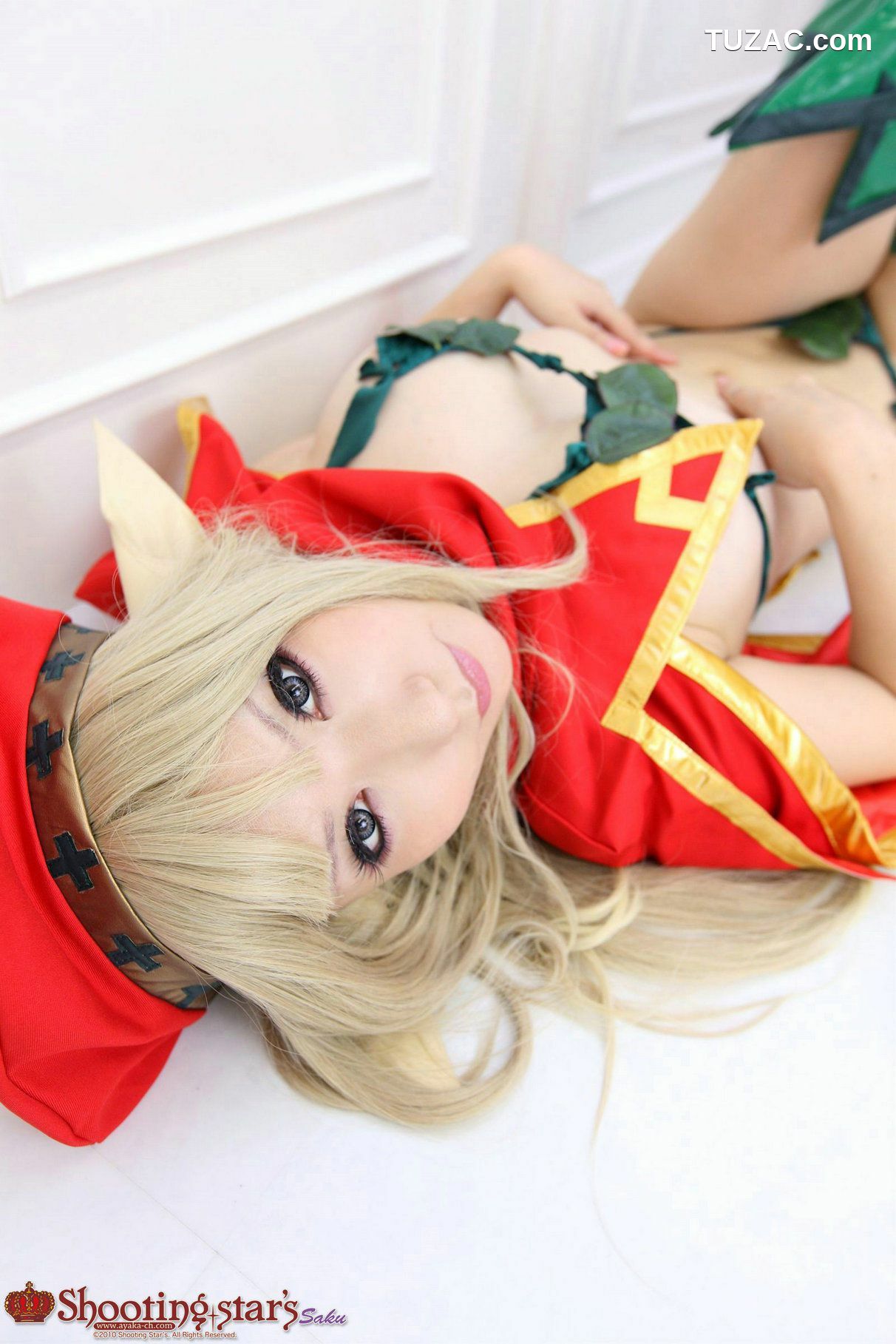 日本CosPlay_绫香サク (Saku Ayaka) 《クイーンズブレイドQueen's Blade》アイリ &amp; Alleyne 写真集