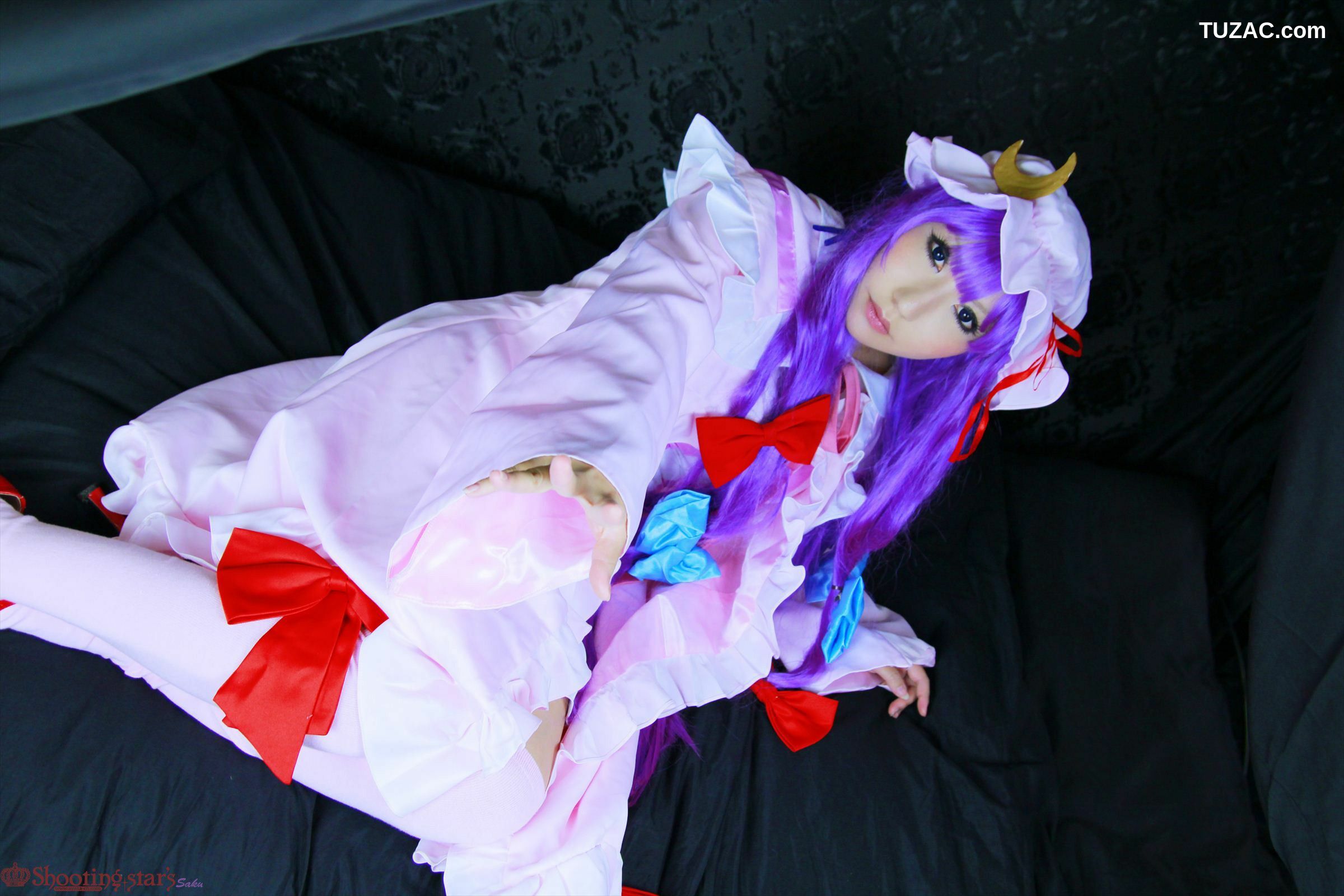日本CosPlay_绫香サク (サク綾香 Saku Ayaka) 《東方Project》Patchouli Knowledge 写真集[100P]