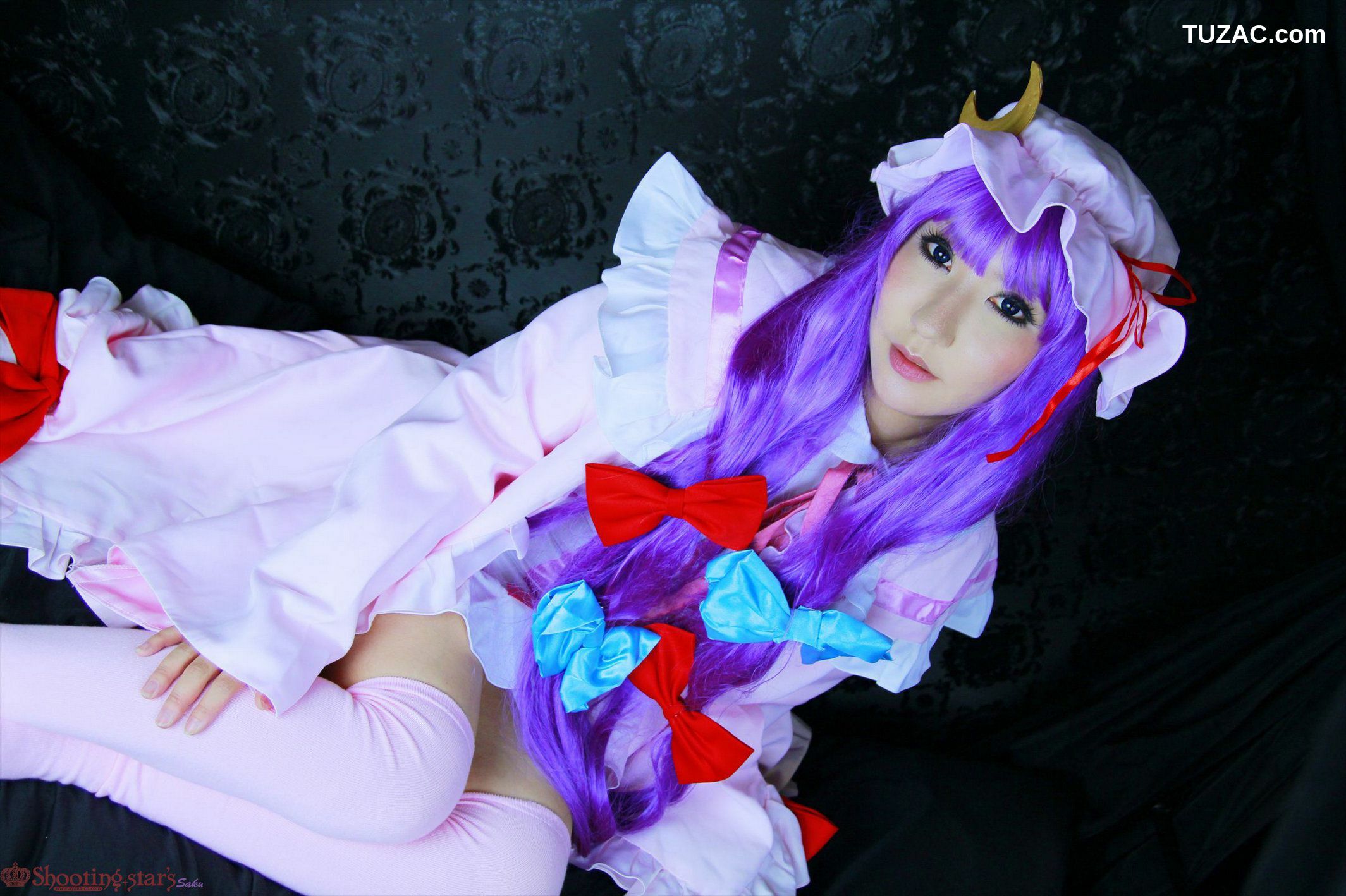 日本CosPlay_绫香サク (サク綾香 Saku Ayaka) 《東方Project》Patchouli Knowledge 写真集[100P]