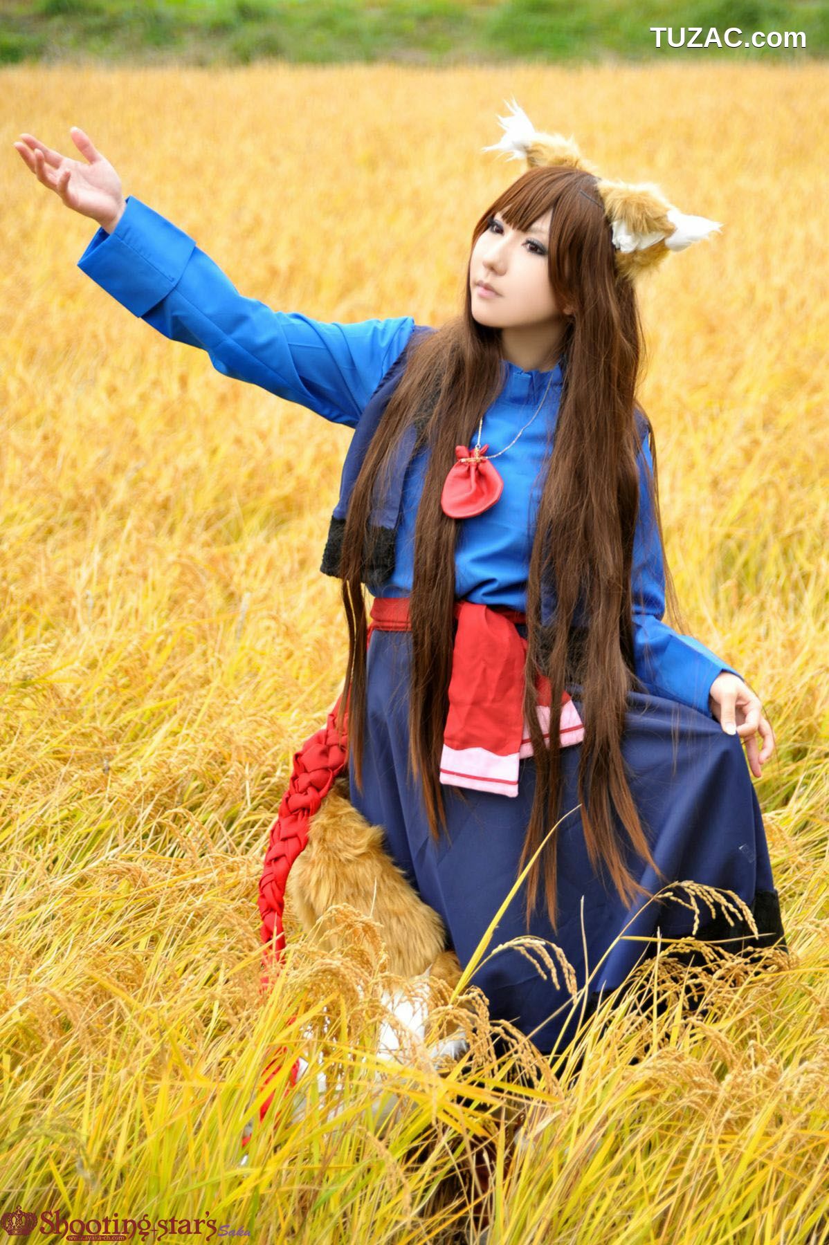 日本CosPlay_绫香サク (サク綾香 Saku Ayaka) 《狼与香辛料》赫萝 写真集