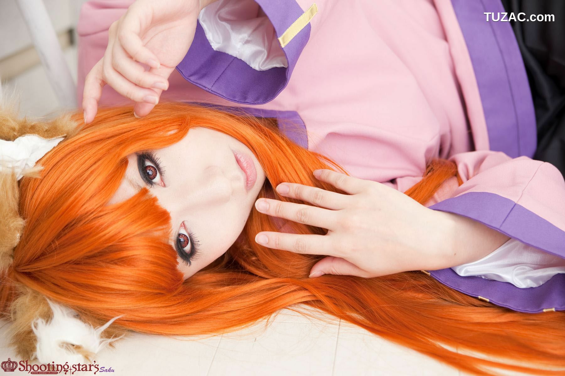 日本CosPlay_绫香サク (サク綾香 Saku Ayaka) 《狼与香辛料》赫萝 写真集