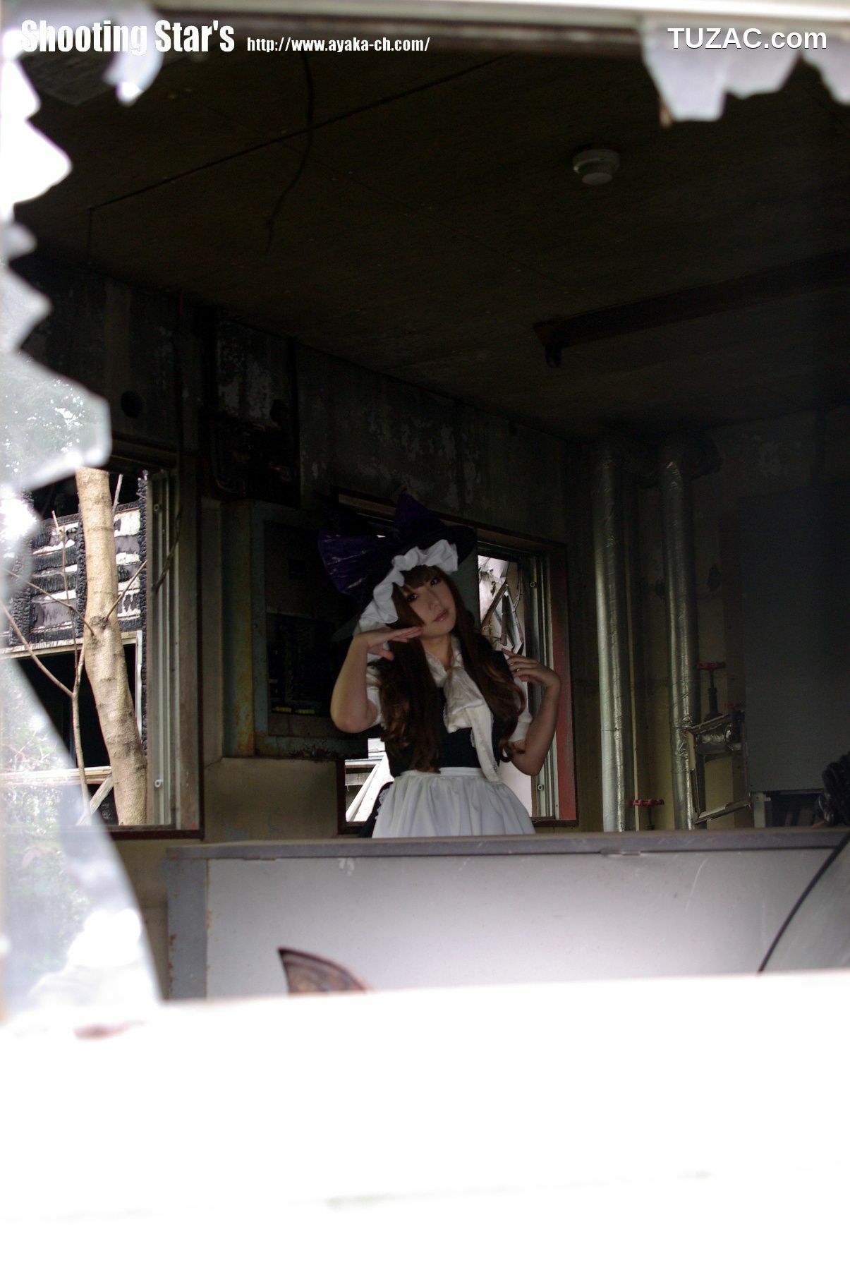 日本CosPlay_绫香サク (サク綾香 Saku Ayaka)《東方Project》霧雨 魔理沙 Kirisame Marisa 写真集