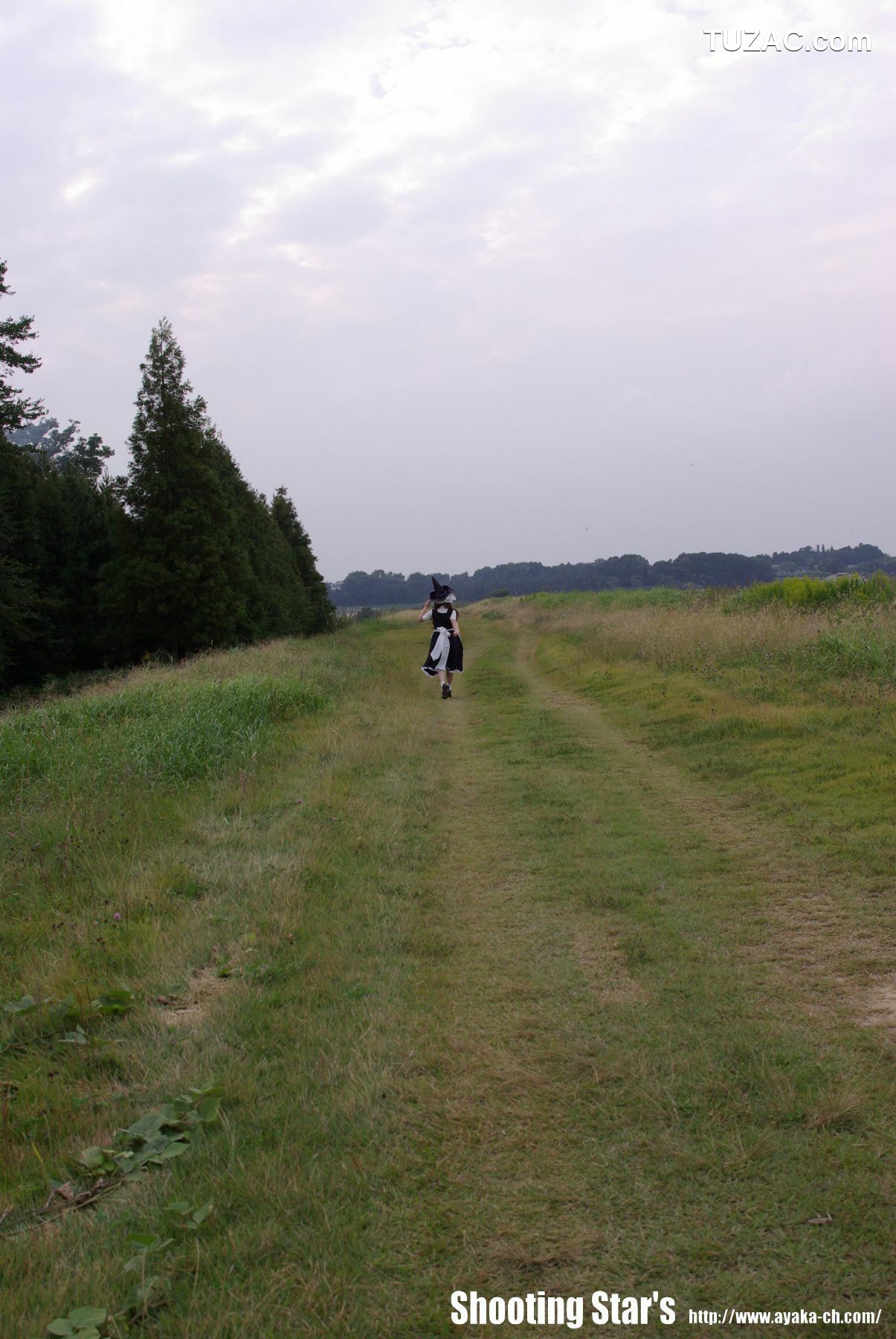 日本CosPlay_绫香サク (サク綾香 Saku Ayaka)《東方Project》霧雨 魔理沙 Kirisame Marisa 写真集
