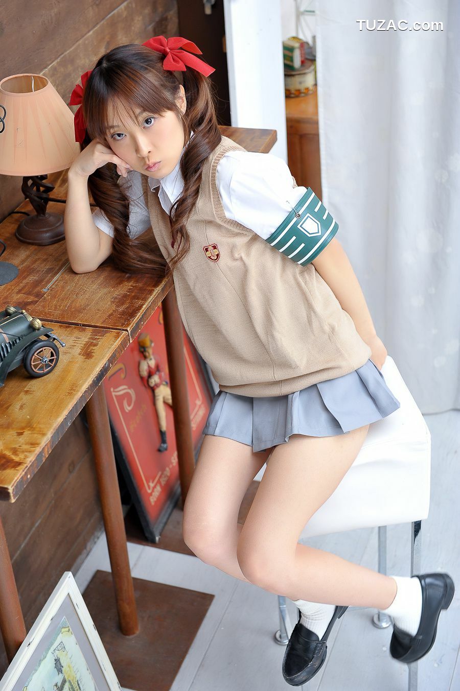 日本CosPlay_花兎まにゅManyu Hanausagi《とある科学の超電磁砲》御坂美琴 写真集