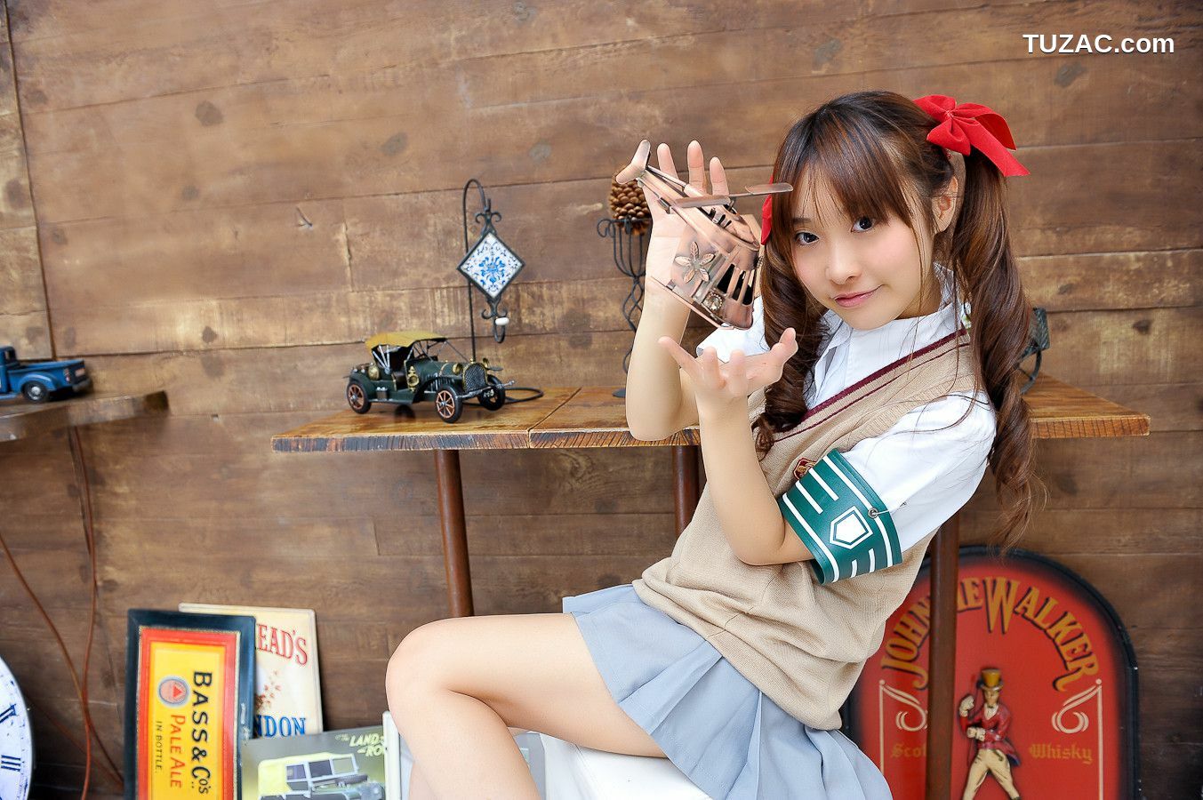 日本CosPlay_花兎まにゅManyu Hanausagi《とある科学の超電磁砲》御坂美琴 写真集