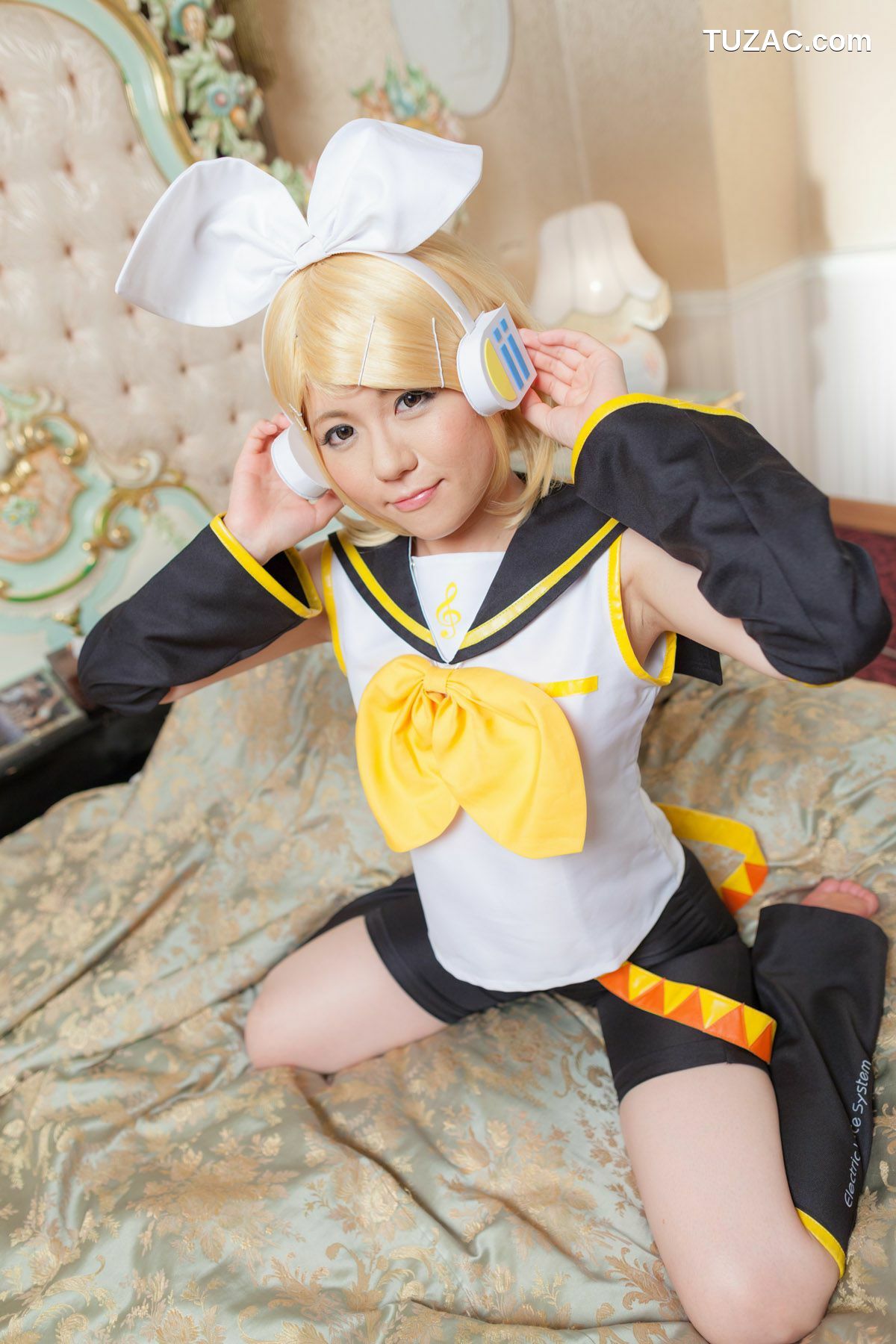 日本CosPlay_荒木まい (荒木麻衣) 《VOCALOID》Kagamine Rin(鏡音リン) 写真集[89P]