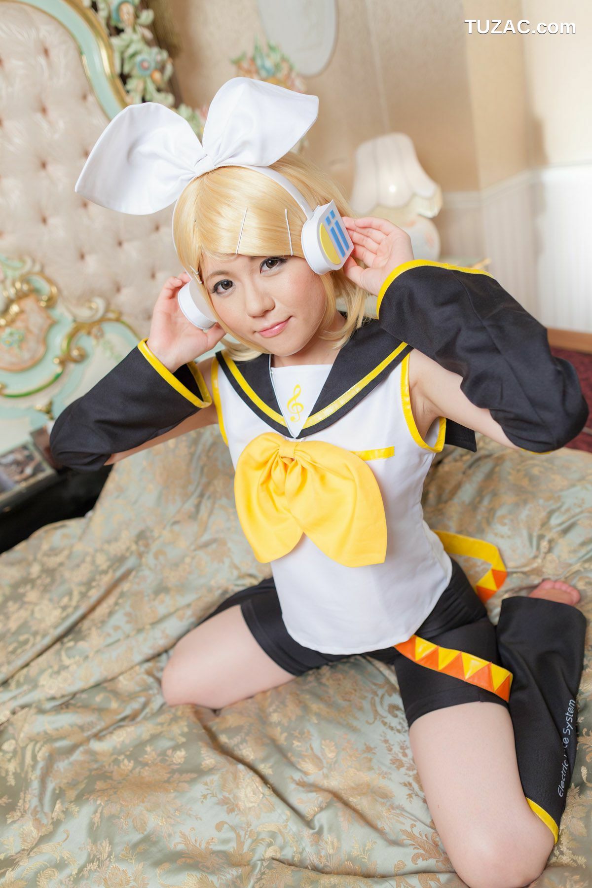 日本CosPlay_荒木まい (荒木麻衣) 《VOCALOID》Kagamine Rin(鏡音リン) 写真集[89P]