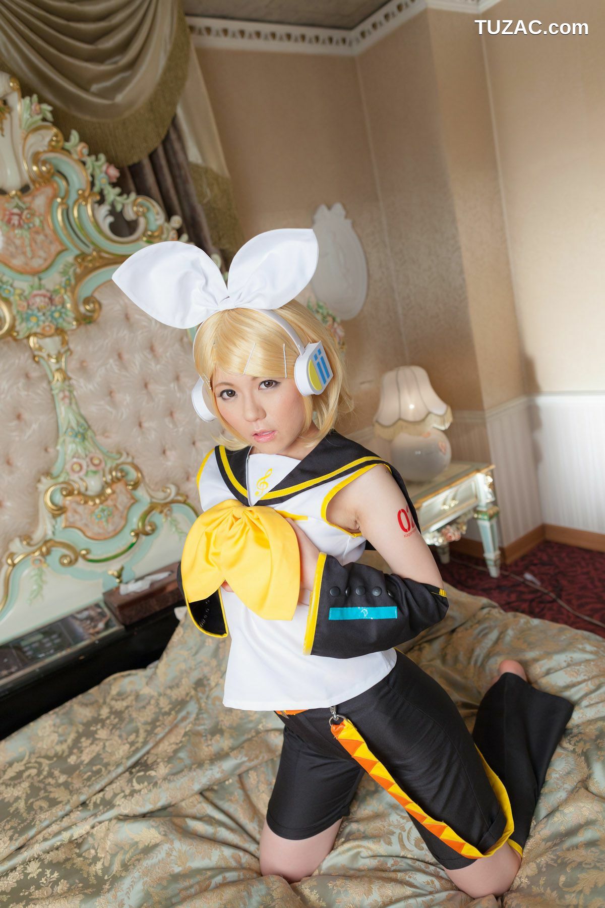 日本CosPlay_荒木まい (荒木麻衣) 《VOCALOID》Kagamine Rin(鏡音リン) 写真集[89P]
