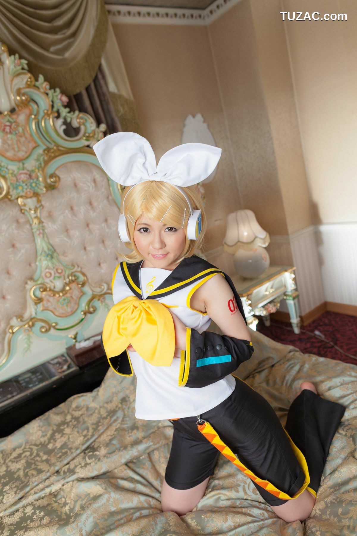 日本CosPlay_荒木まい (荒木麻衣) 《VOCALOID》Kagamine Rin(鏡音リン) 写真集[89P]