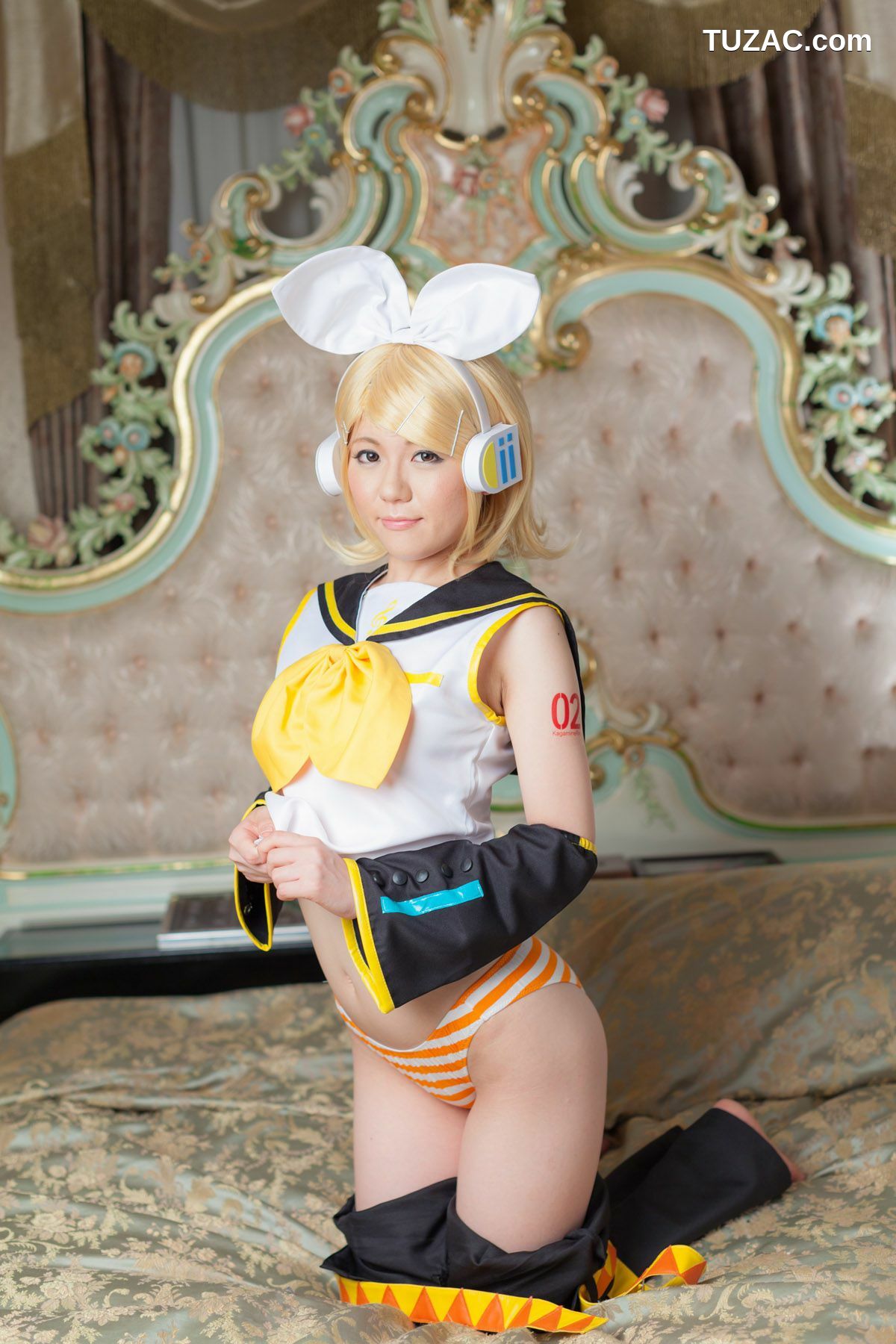 日本CosPlay_荒木まい (荒木麻衣) 《VOCALOID》Kagamine Rin(鏡音リン) 写真集[89P]