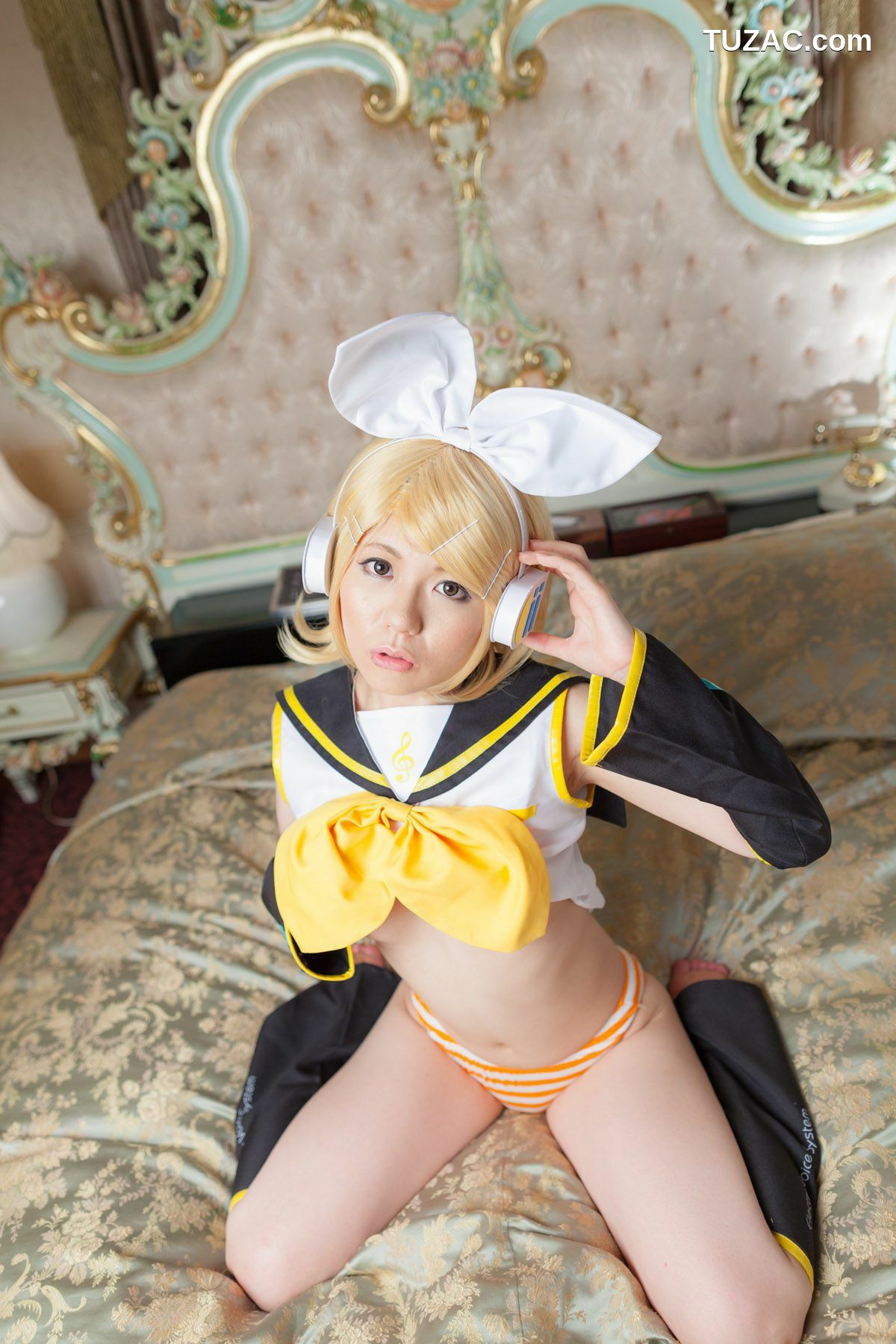 日本CosPlay_荒木まい (荒木麻衣) 《VOCALOID》Kagamine Rin(鏡音リン) 写真集[89P]