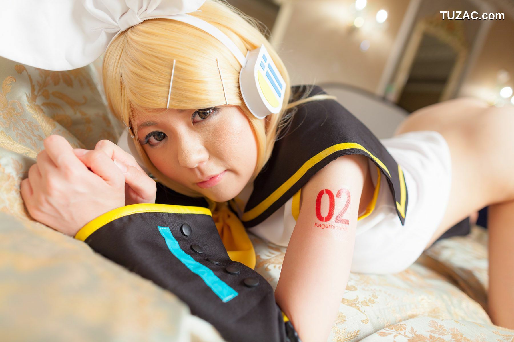 日本CosPlay_荒木まい (荒木麻衣) 《VOCALOID》Kagamine Rin(鏡音リン) 写真集[89P]