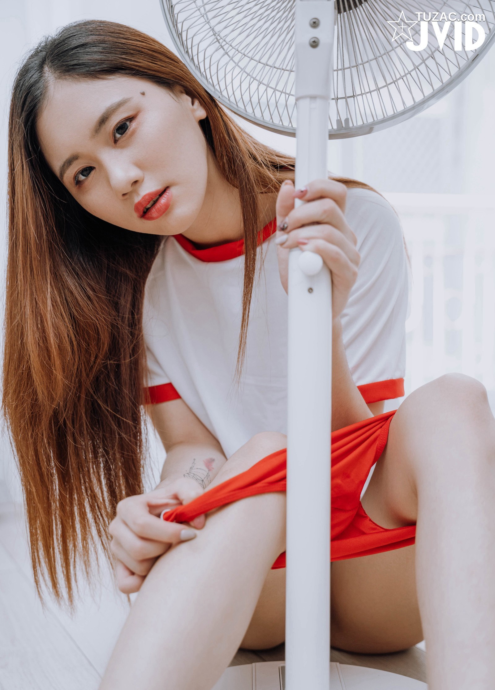 JVID-Jessica-Lo-罗颖-女子校生的秘密