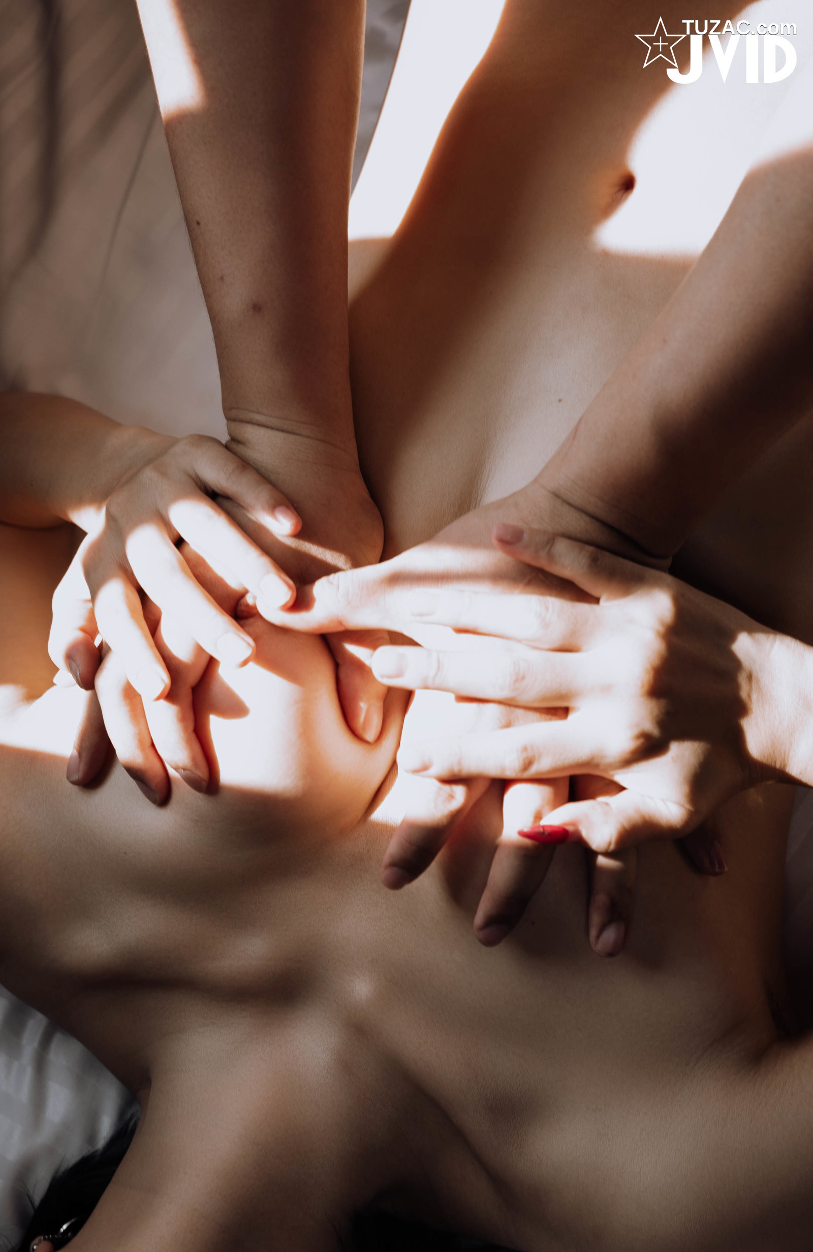 JVID-Mio-情景剧-情色按摩工作室-生理保健-被技师挑逗强行啪啪啪-2020.07.06