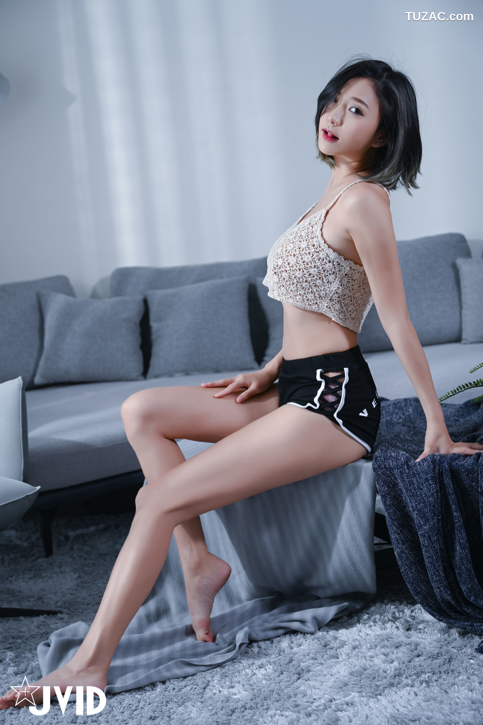 JVID-Mio-邻居姐姐约我去她家玩-高挑巨乳-全裸无遮 四点全露-2022.01.07