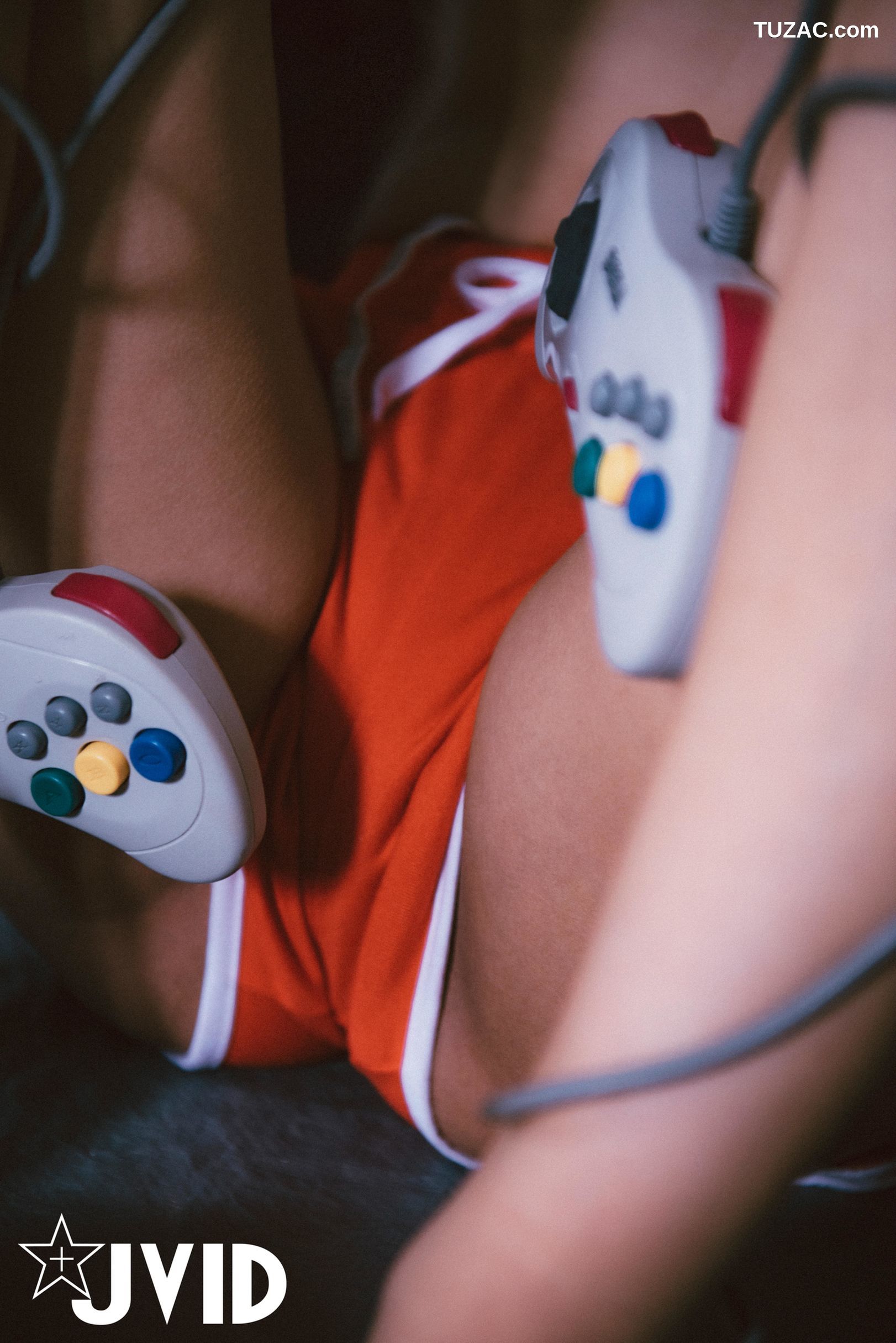 JVID-乐乐-一起过童年