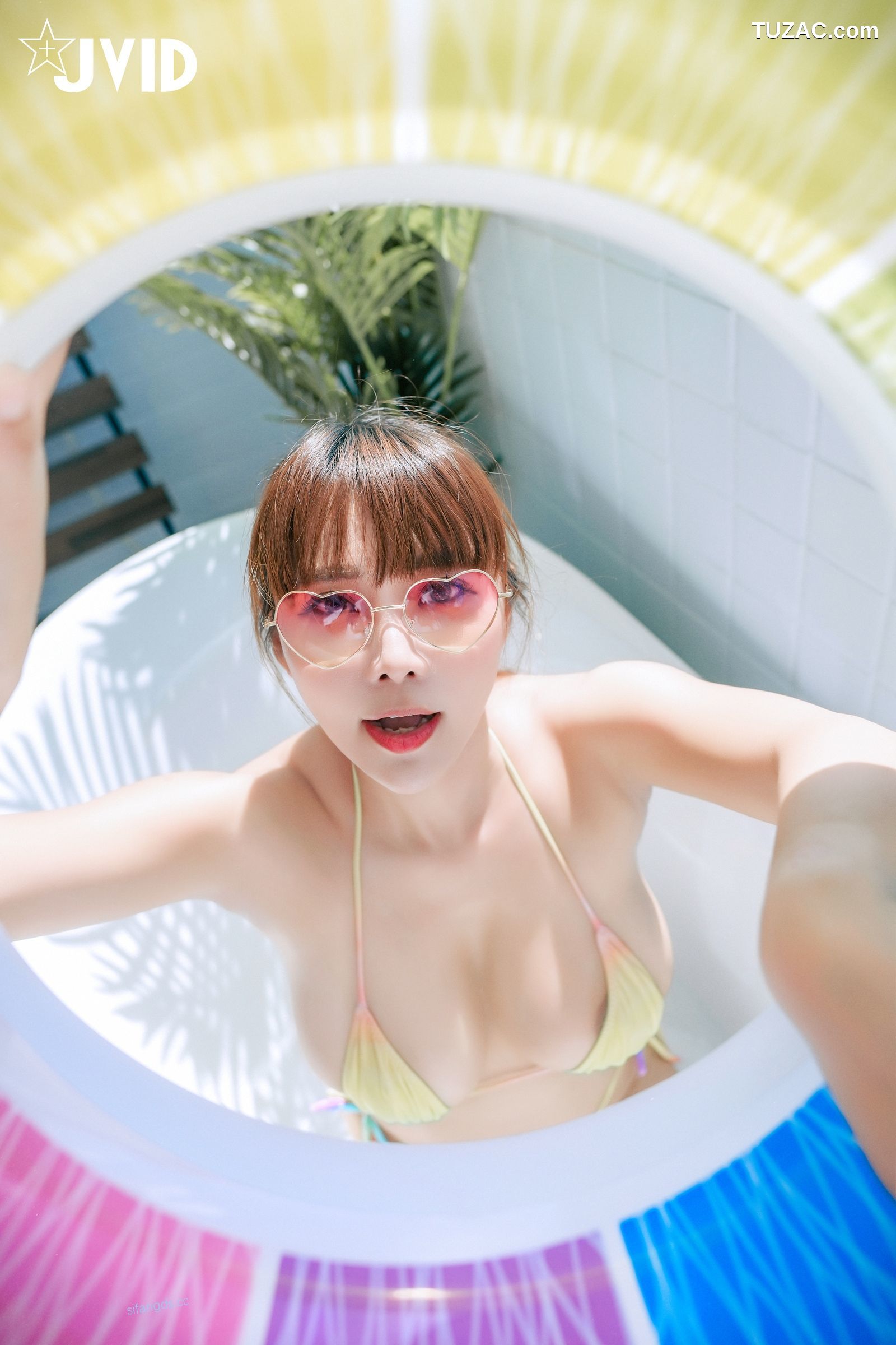 JVID-乐乐-去年大受好評的陽臺城市