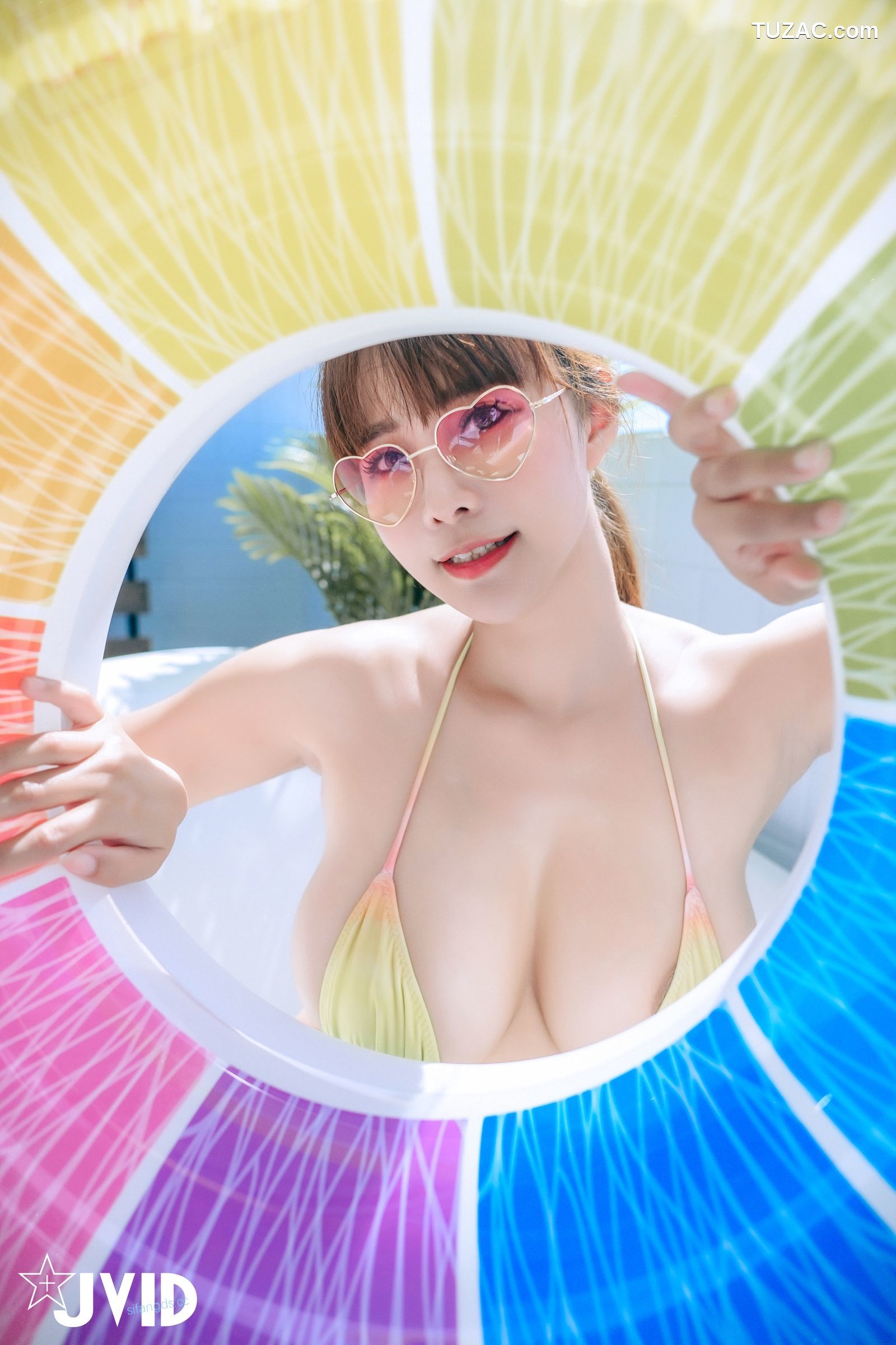 JVID-乐乐-去年大受好評的陽臺城市