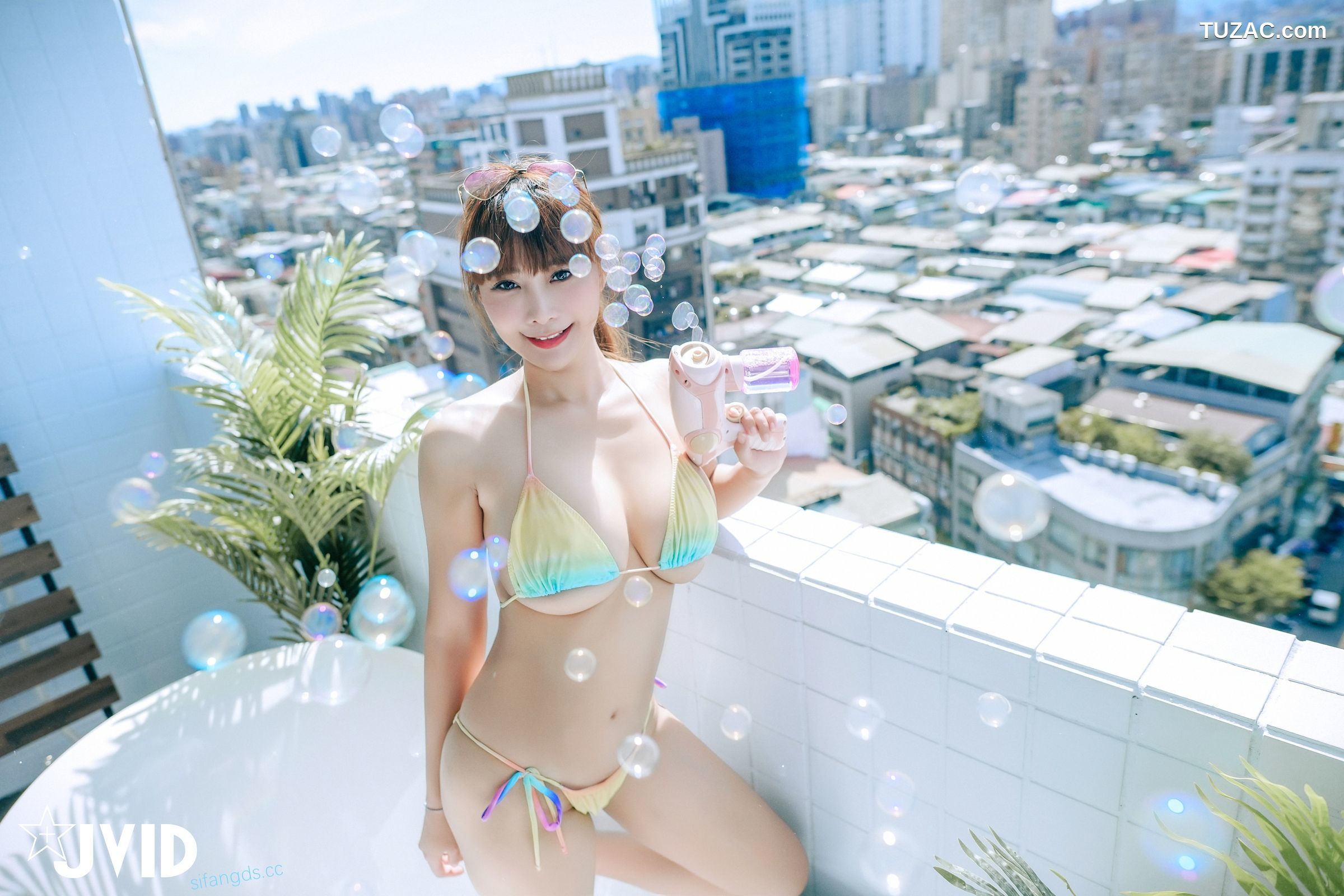 JVID-乐乐-去年大受好評的陽臺城市