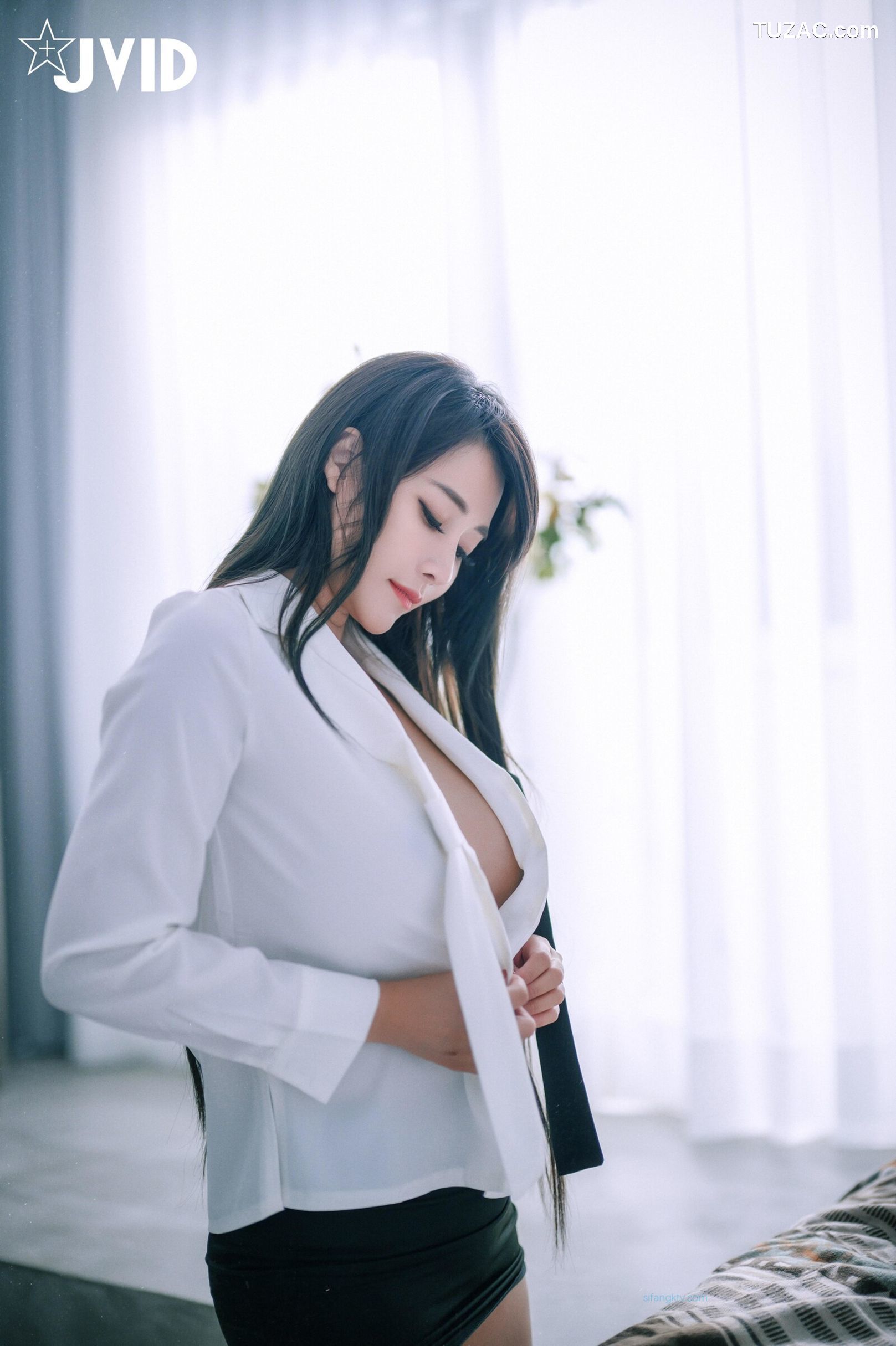 JVID-乐乐-秘书制服巨乳OL与房东-究极蜜桃臀-2月活动限定大尺度