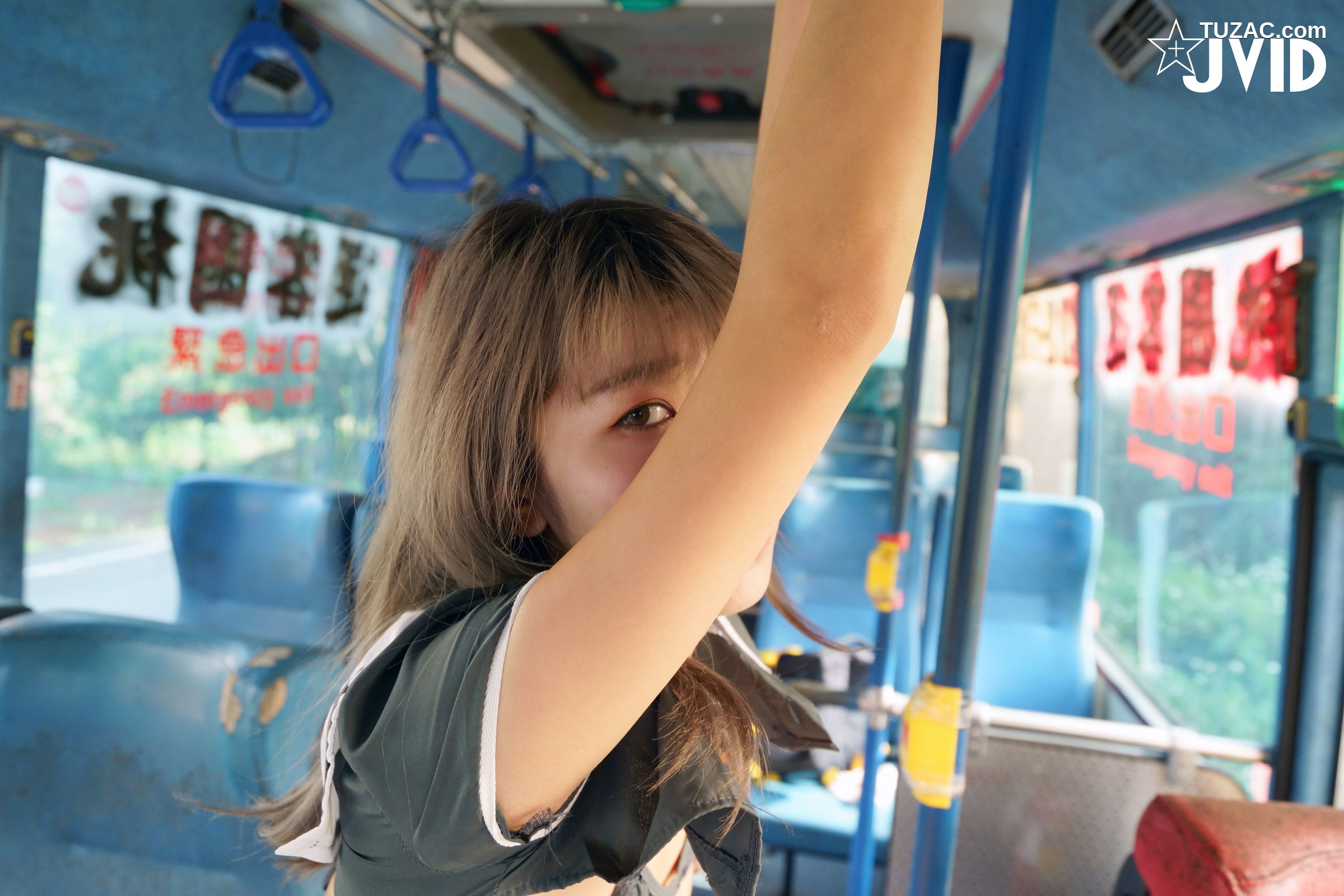 JVID-伊芙蝶-真实-公车上处女丧失回忆录-2021.06.25