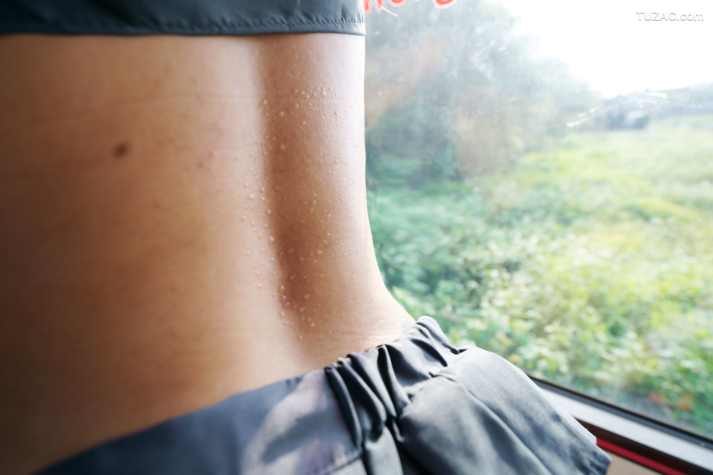 JVID-伊芙蝶-真实-公车上处女丧失回忆录-2021.06.25