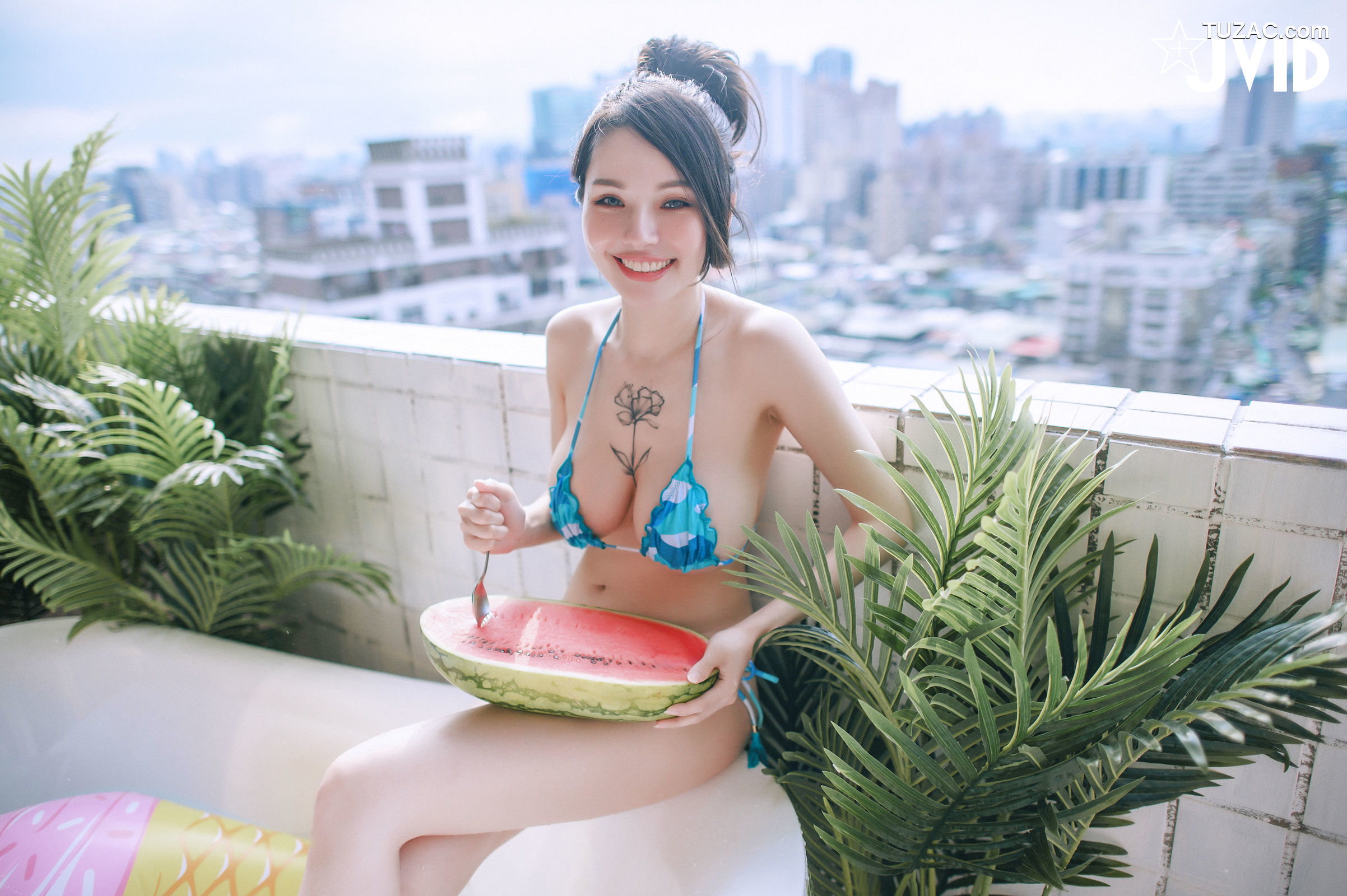 JVID-俄罗斯公主-超性感比基尼-最後還是脫光光-濕身後的性感