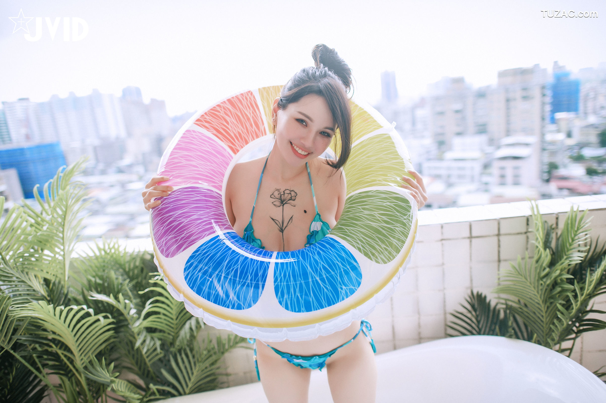 JVID-俄罗斯公主-超性感比基尼-最後還是脫光光-濕身後的性感