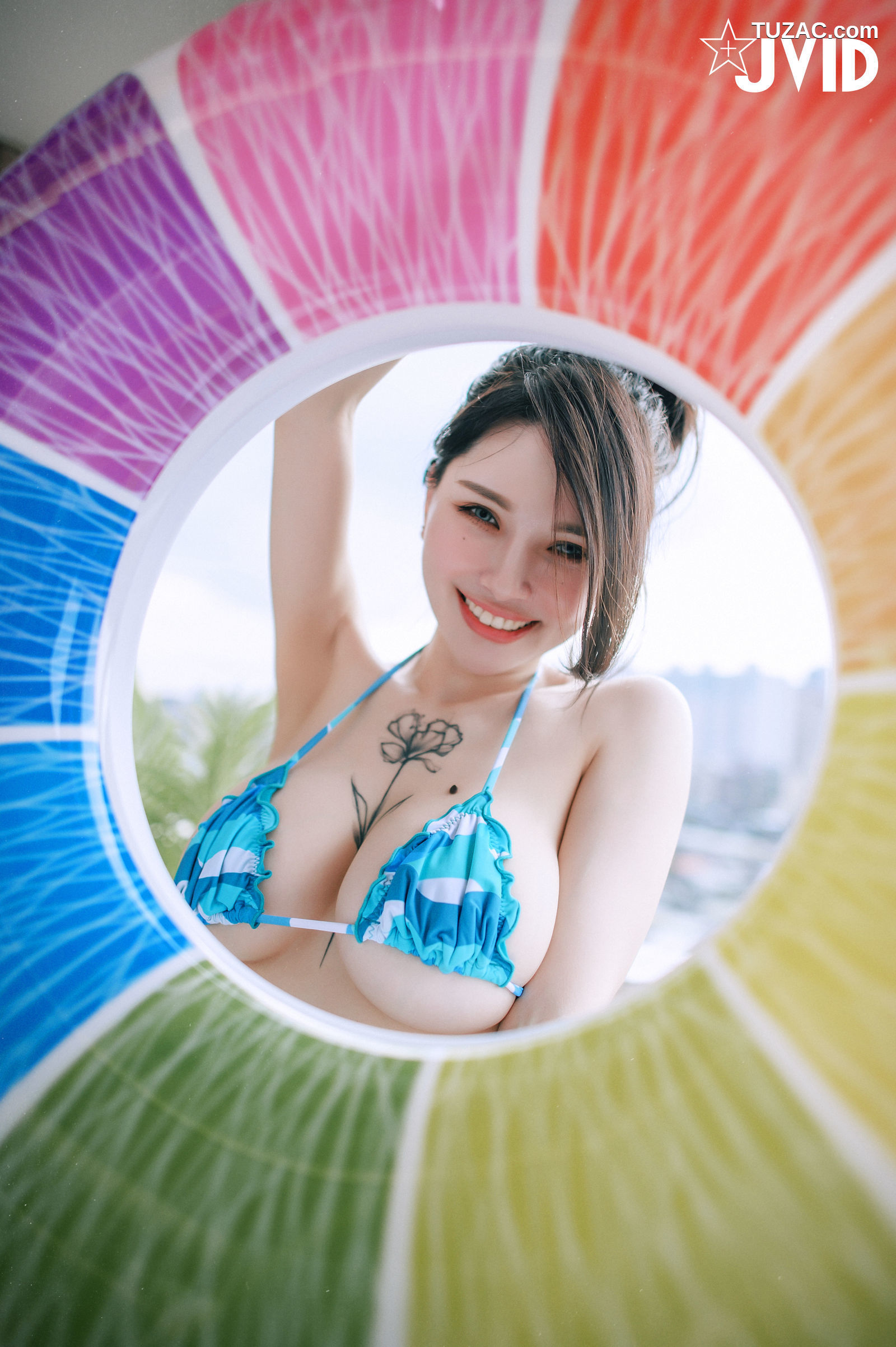 JVID-俄罗斯公主-超性感比基尼-最後還是脫光光-濕身後的性感