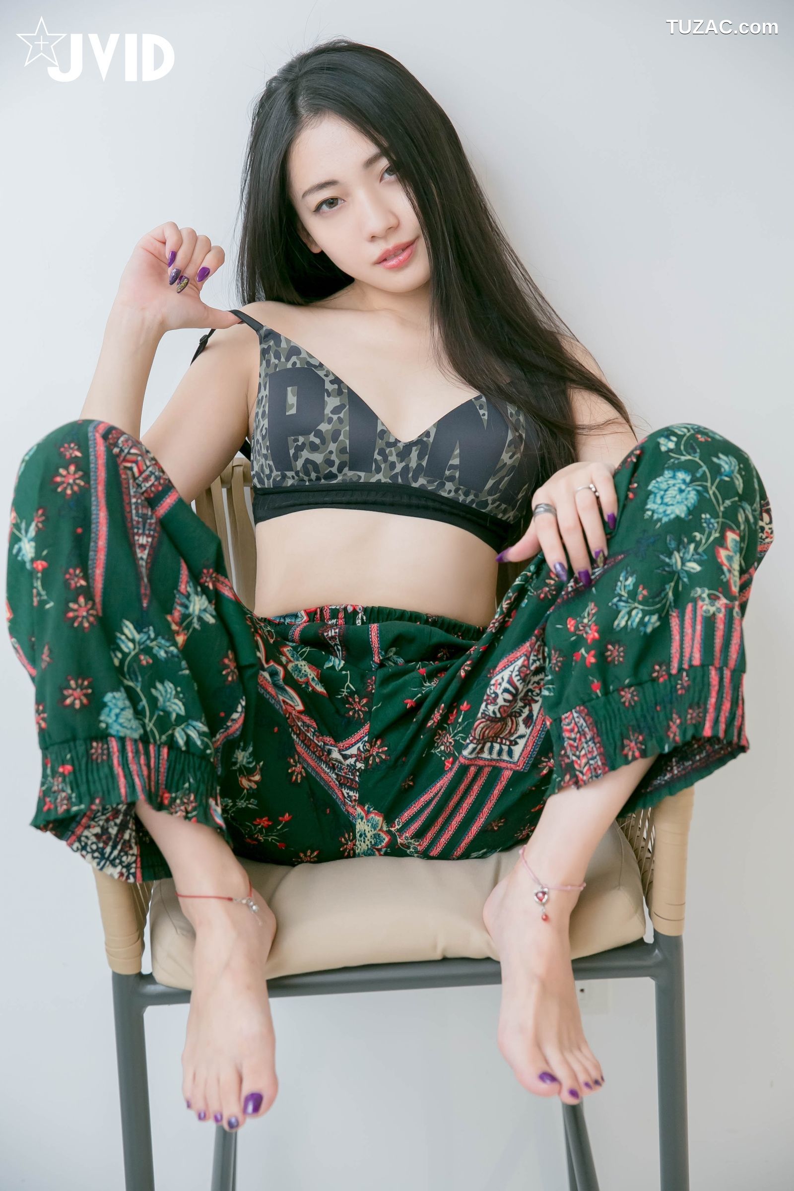 JVID-夏暮光-私底下穿著就讓人喜歡的性格美女