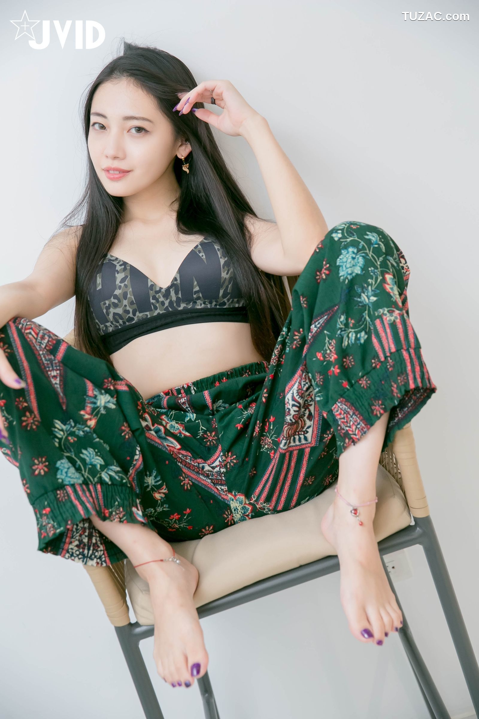 JVID-夏暮光-私底下穿著就讓人喜歡的性格美女