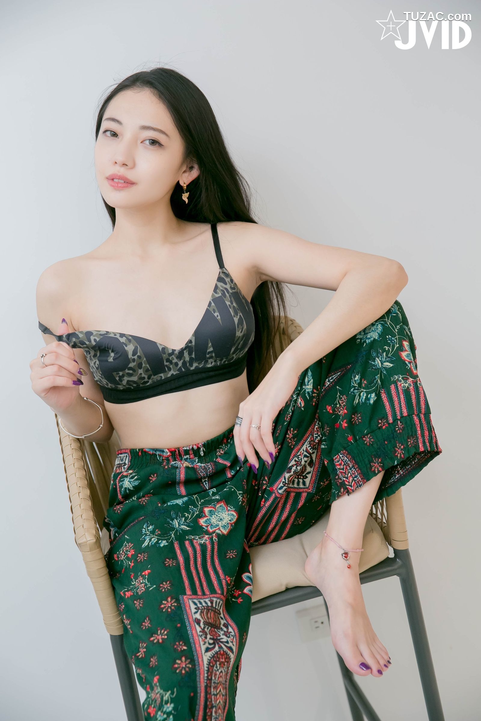 JVID-夏暮光-私底下穿著就讓人喜歡的性格美女
