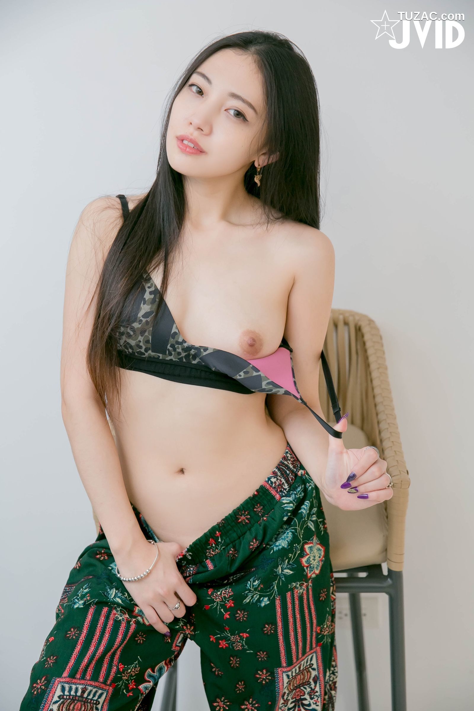 JVID-夏暮光-私底下穿著就讓人喜歡的性格美女
