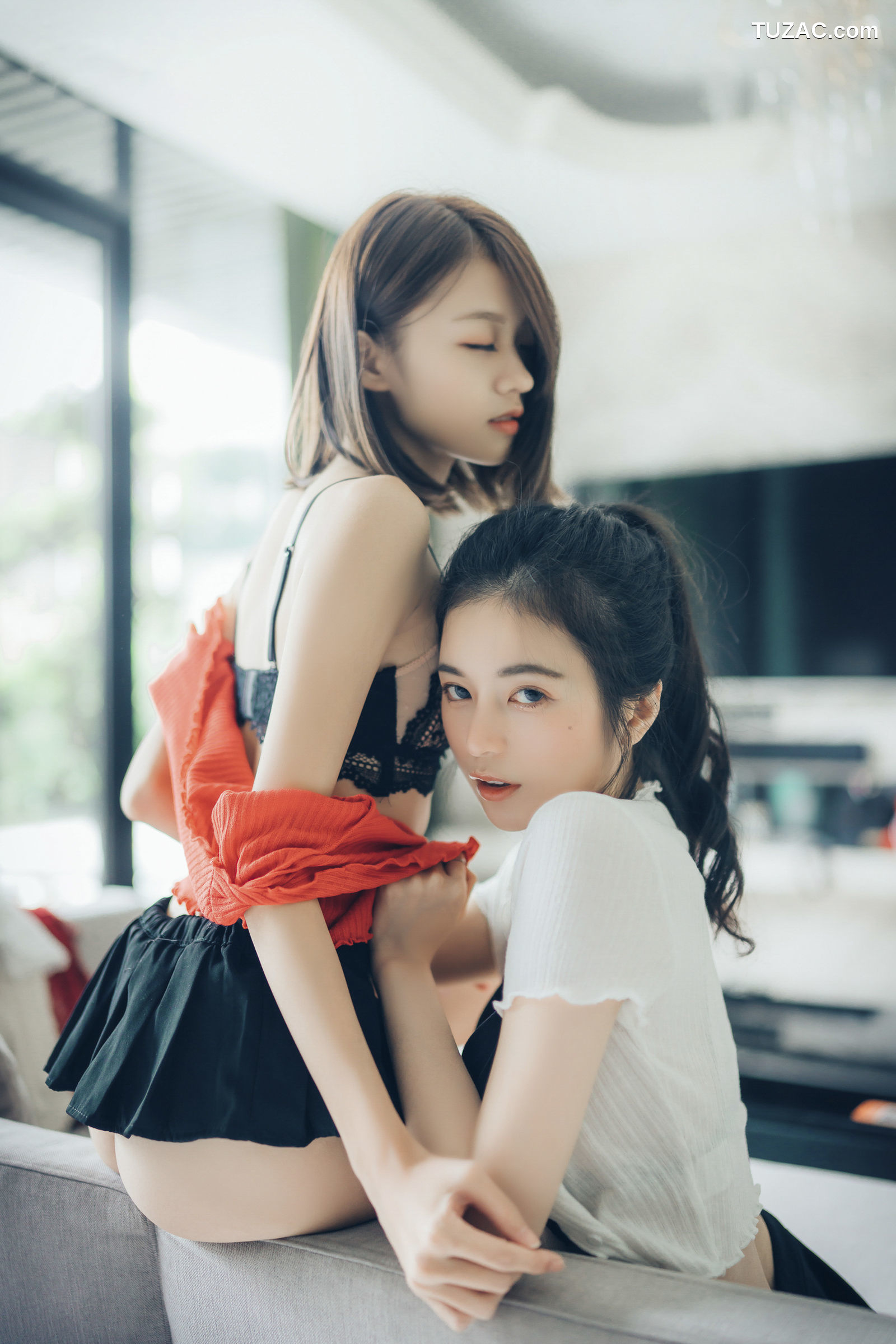 JVID-妍妍-辰辰-好色萝莉和巨乳御姐-百合开发初体验-2021.08.06