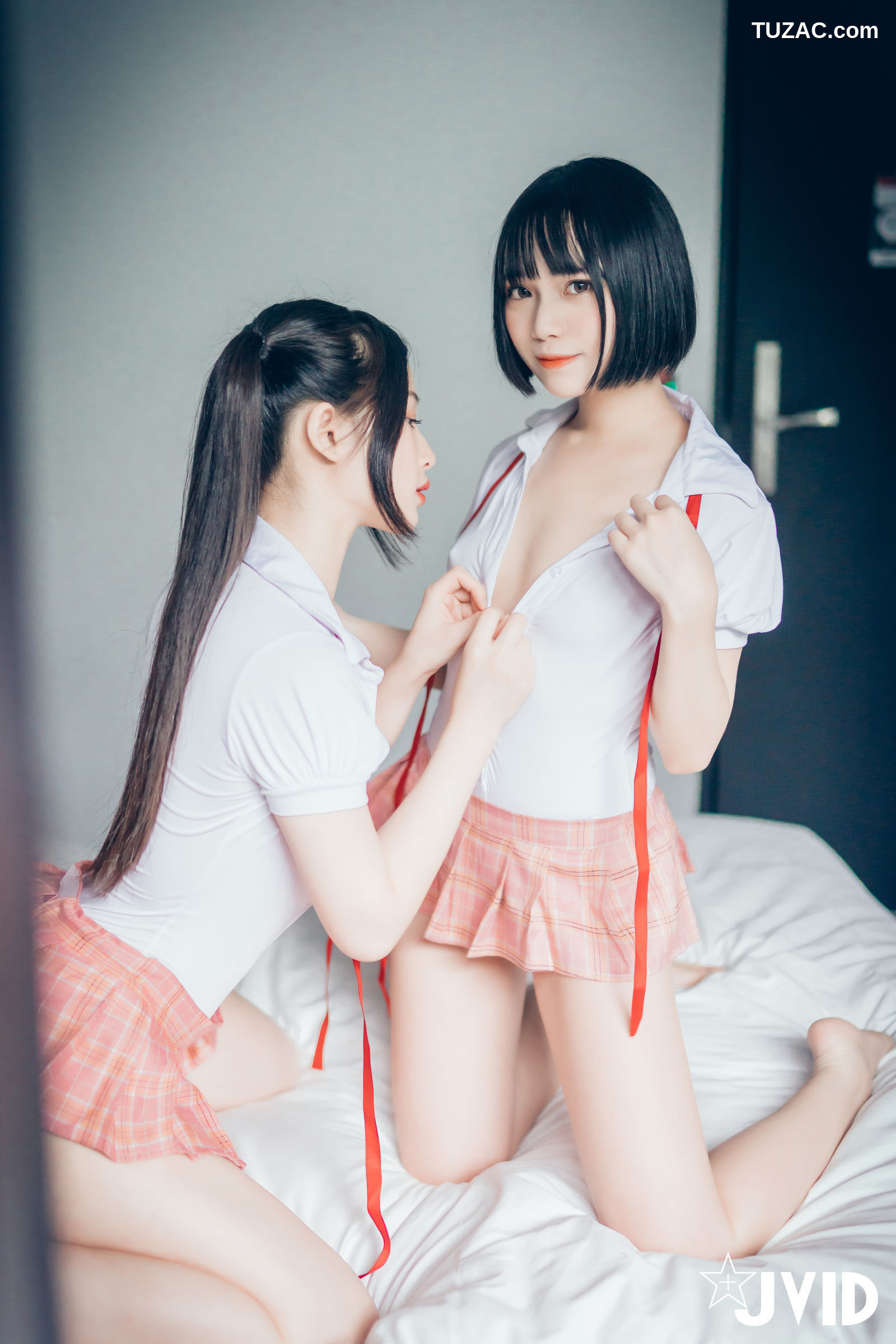 JVID-婕咪-齐齐-湿润百合-谁先高潮谁就输了