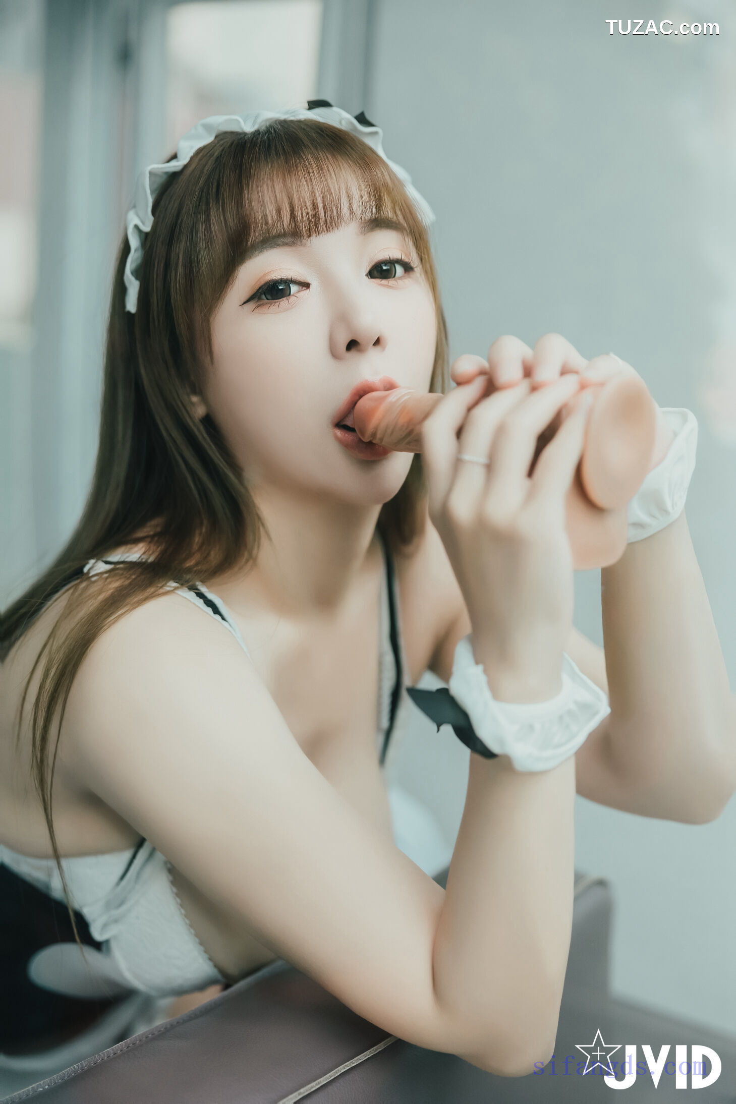 JVID-本壘奈-F級爆乳女僕-本壘奈的淫亂日常-私人清槍服務徹底滿足