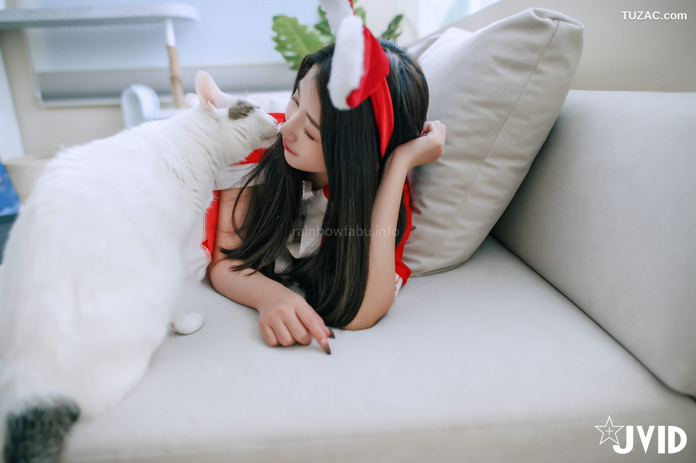 JVID-肉包Mini-邻家の美乳少女来送圣诞礼物-2022.12.24