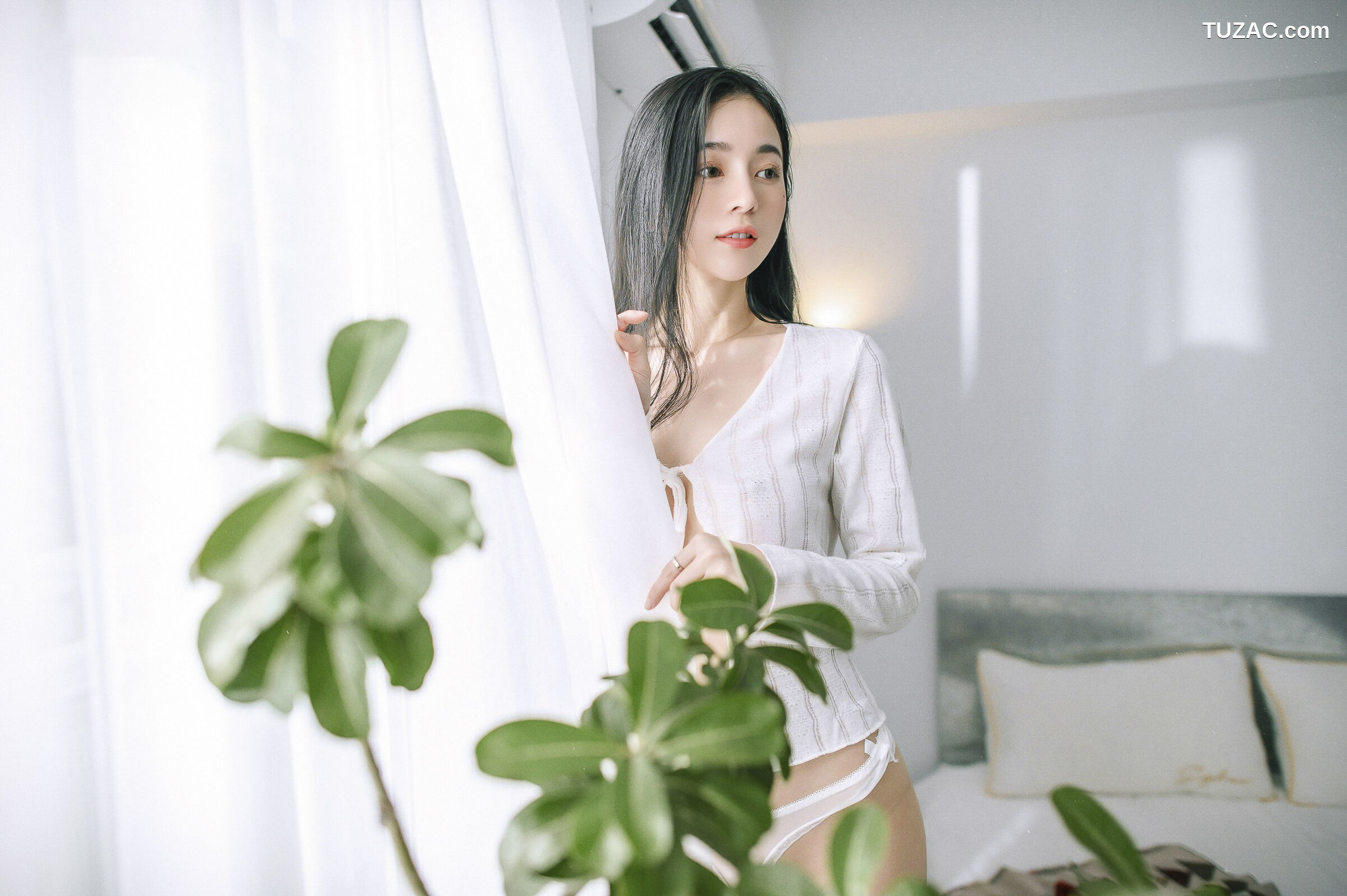 JVID-辰辰-仙女下凡玩游戏输了成为任你使唤让你舒服的一日女友-2022.01.06