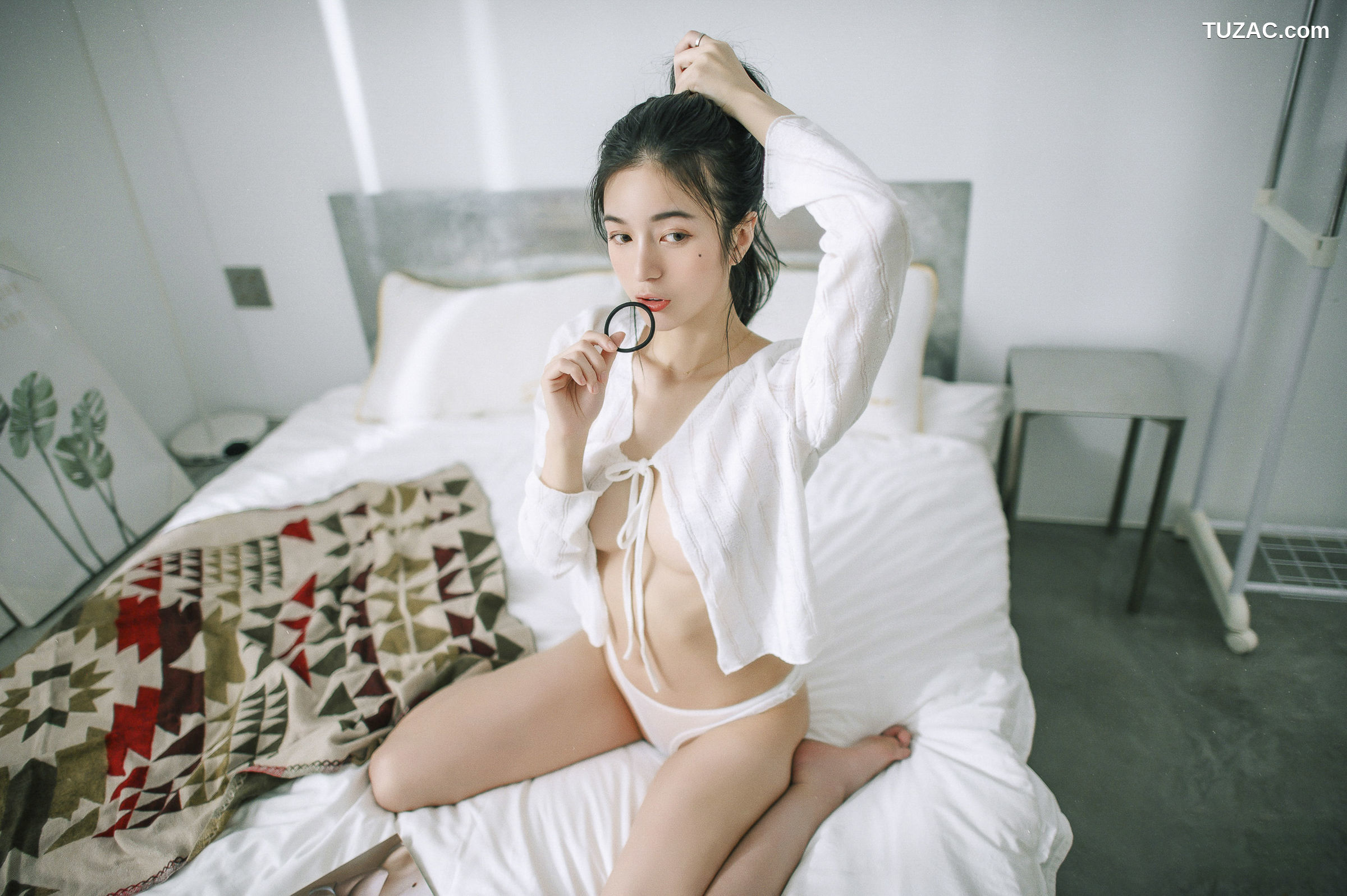 JVID-辰辰-仙女下凡玩游戏输了成为任你使唤让你舒服的一日女友-2022.01.06